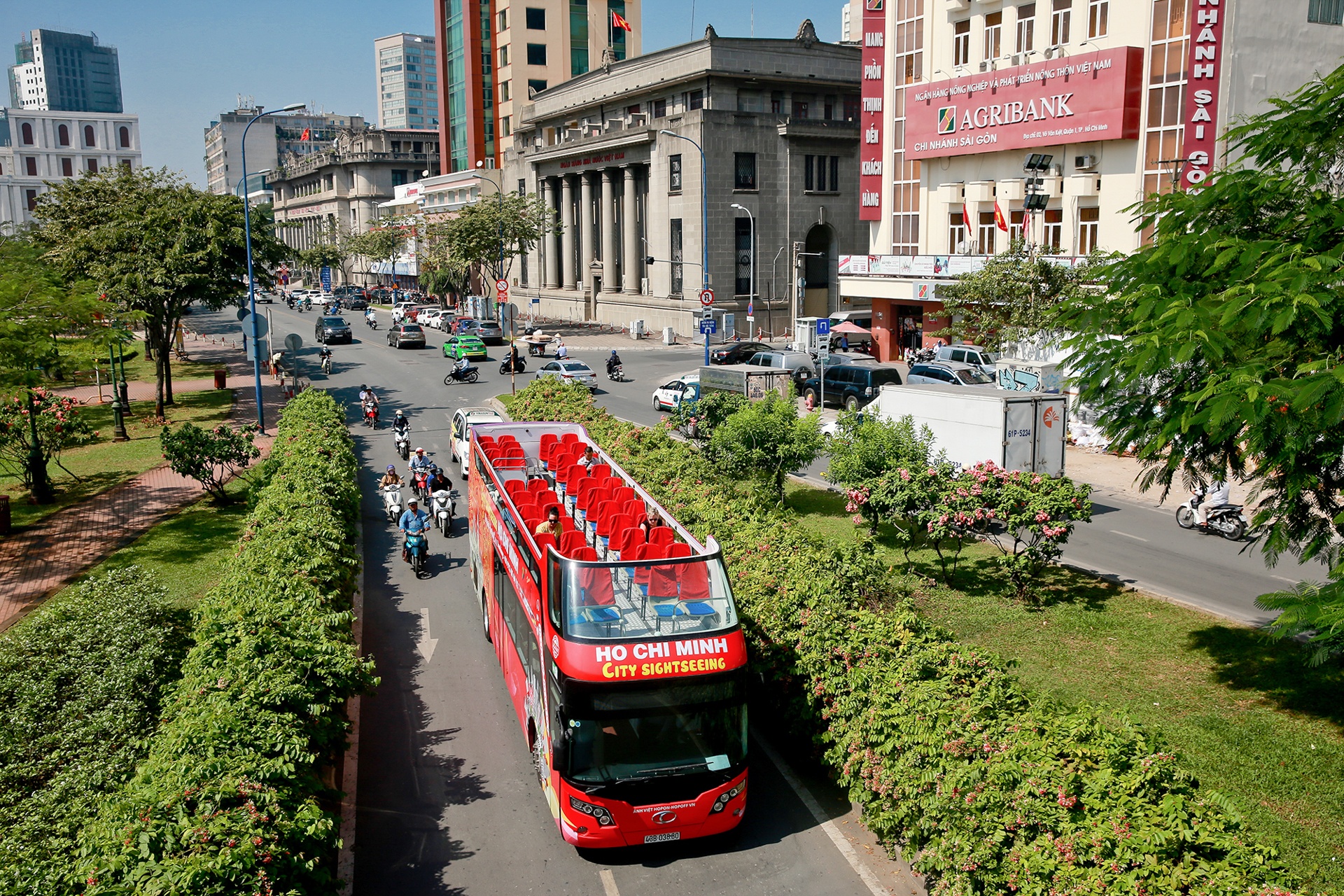 xe buýt 2 tầng mui trần ở TP HCM ảnh 6 xe buyt 2 tang mui tran o TP HCM anh 6