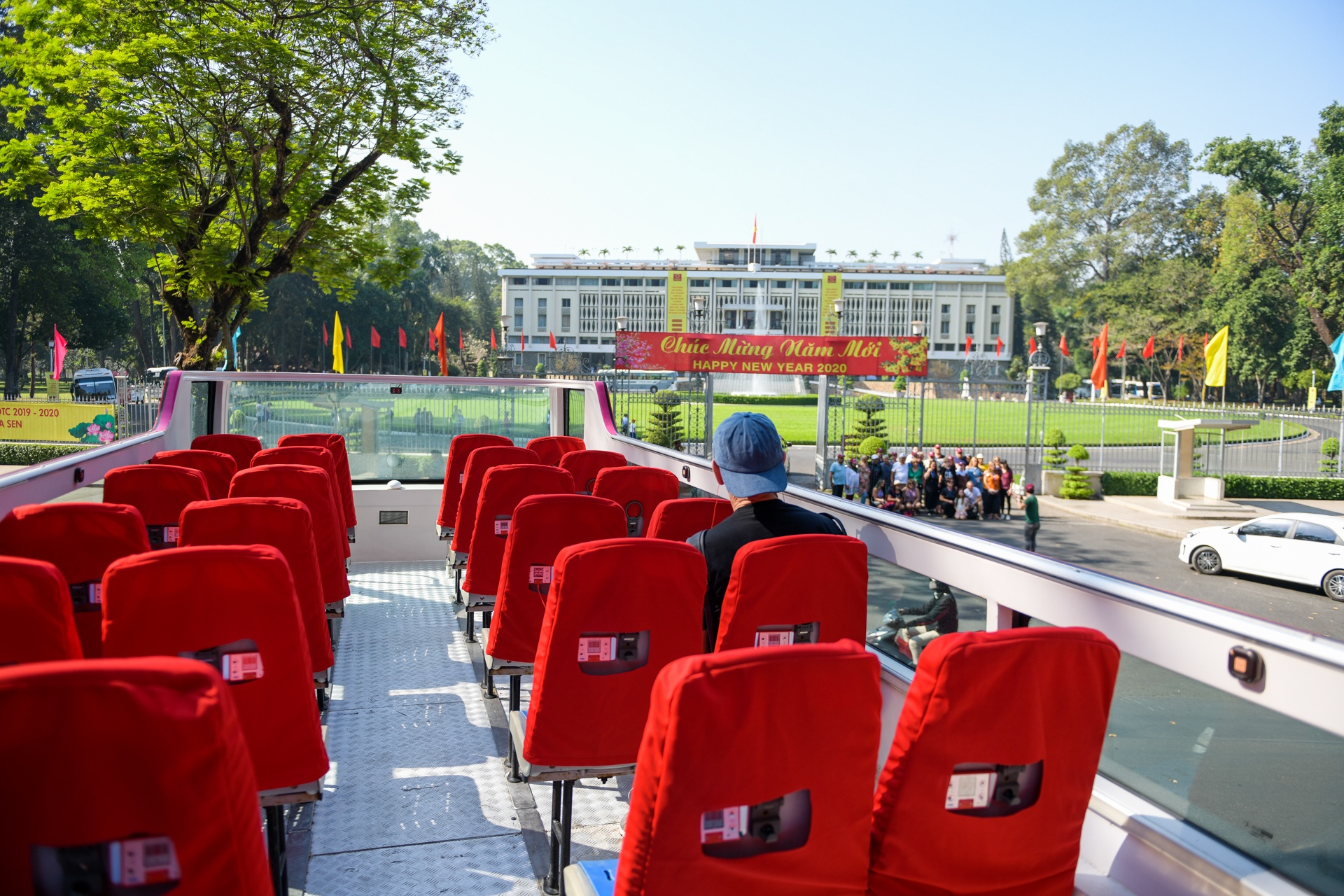 xe buýt 2 tầng mui trần ở TP HCM ảnh 7 xe buyt 2 tang mui tran o TP HCM anh 7