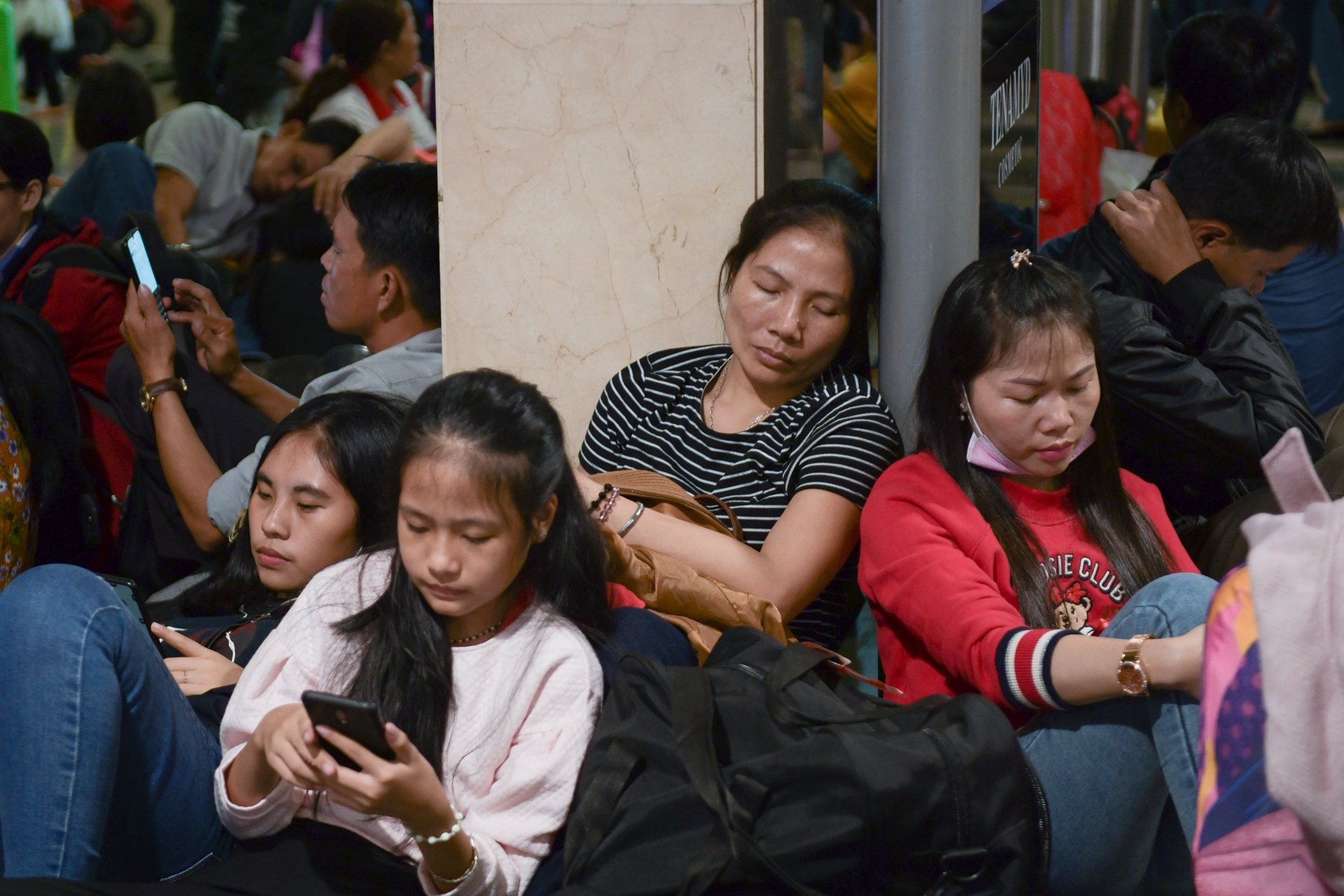 tân sơn nhất đông đúc ngày tết ảnh 13 tan son nhat dong duc ngay tet anh 13