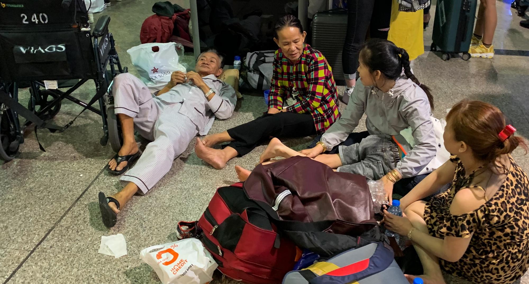 san bay tan son nhat dong duc ngay tet anh 6