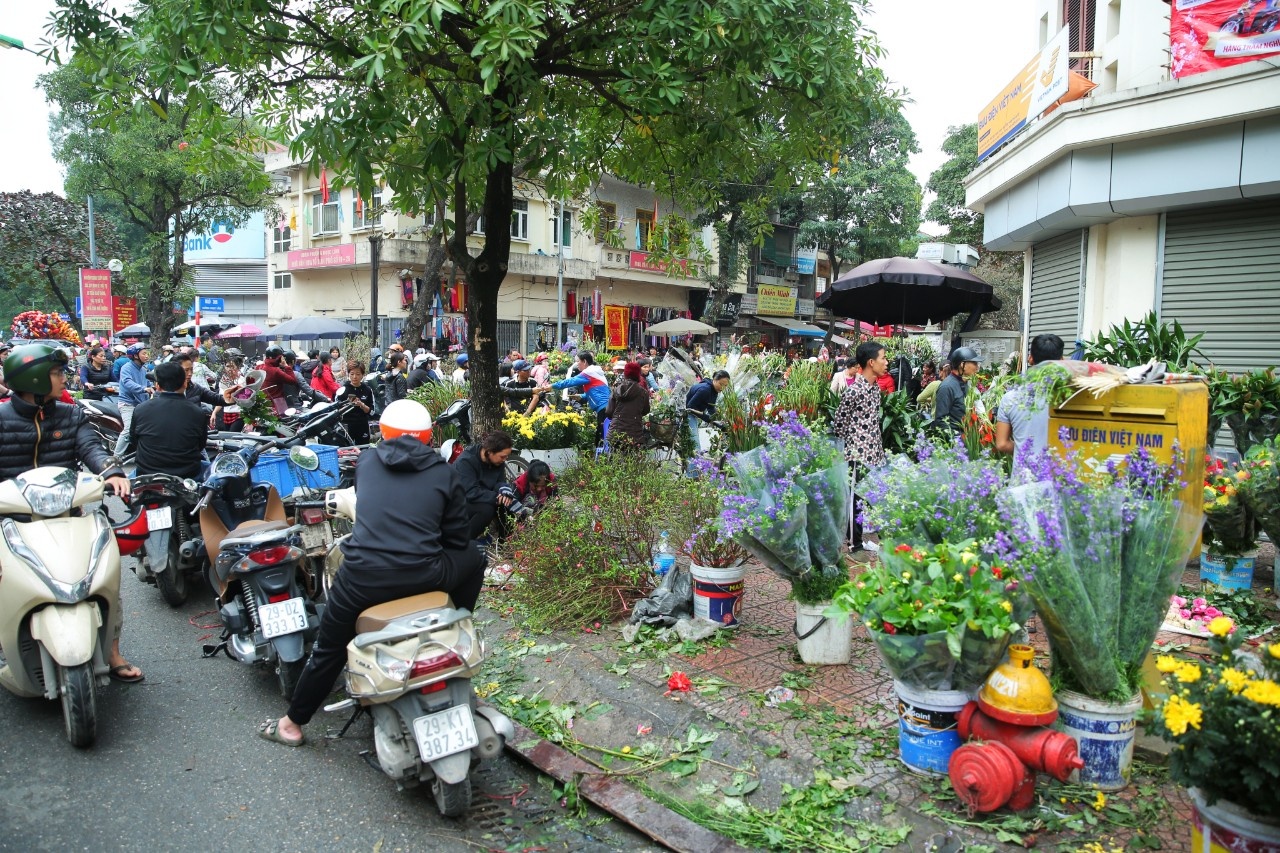 Ha Noi ngay 30 Tet anh 1