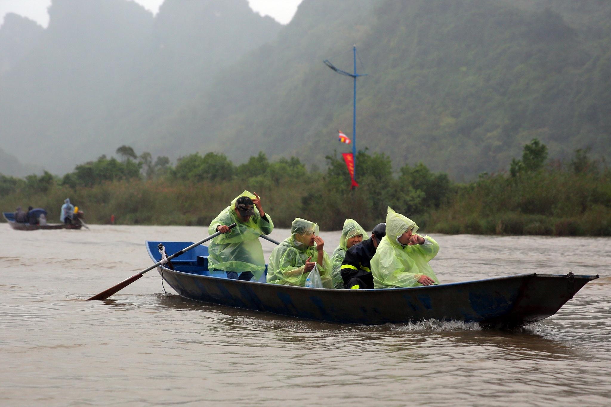 di chua Huong ngay dau nam moi anh 8