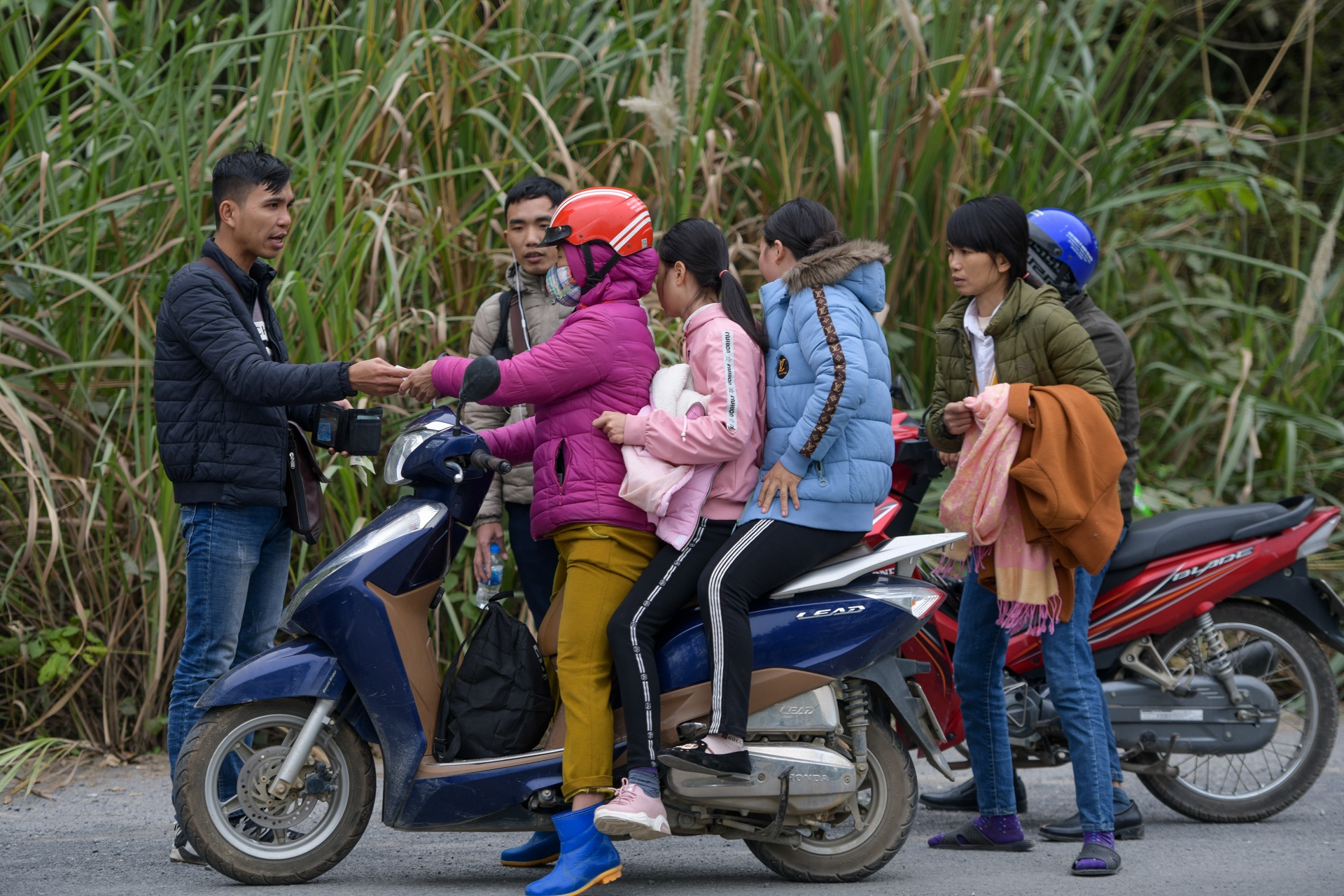 chen chuc mua ve o chua lon nhat the gioi anh 9