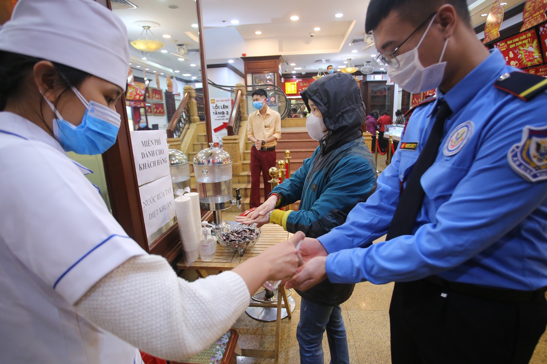 mua vang ngay via than tai anh 10