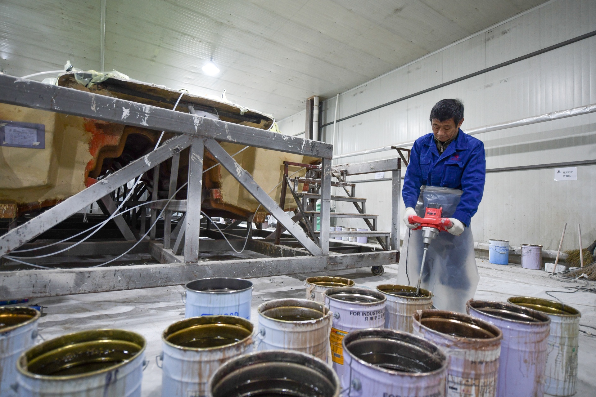 xuong dong tau o Trung Quoc anh 3