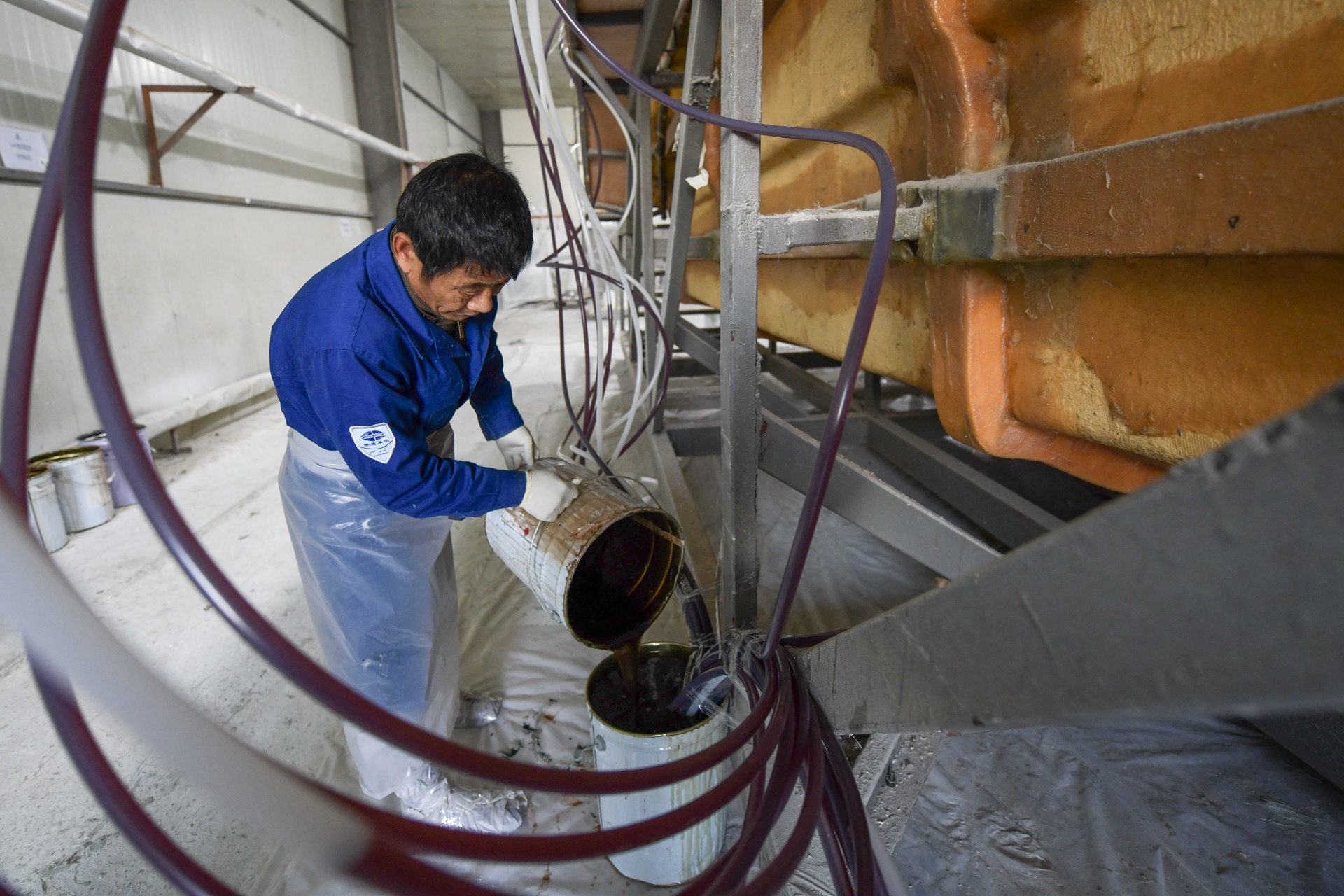 xuong dong tau o Trung Quoc anh 4