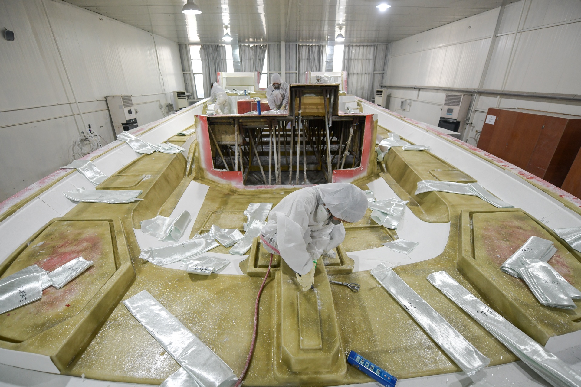 xuong dong tau o Trung Quoc anh 9