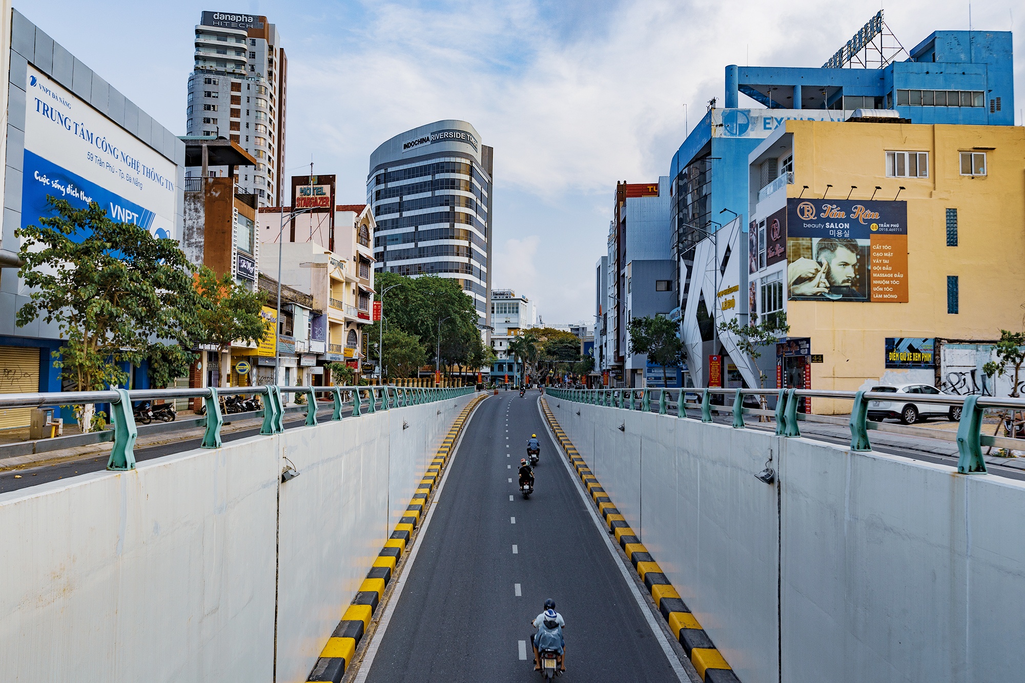 Da Nang ngay cach ly toan xa hoi anh 7