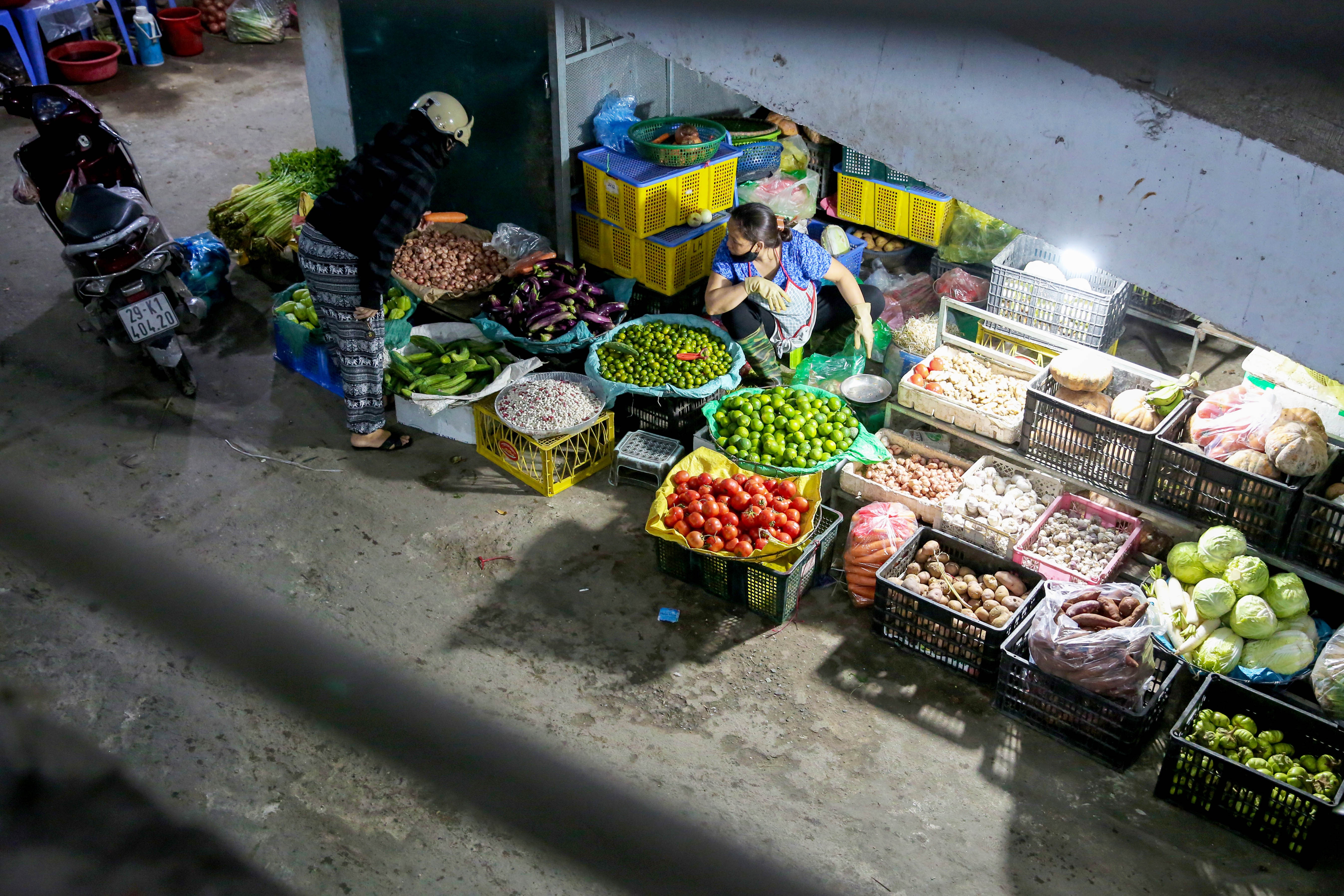 cho dan sinh vang ve ngay cach ly toan xa hoi anh 2