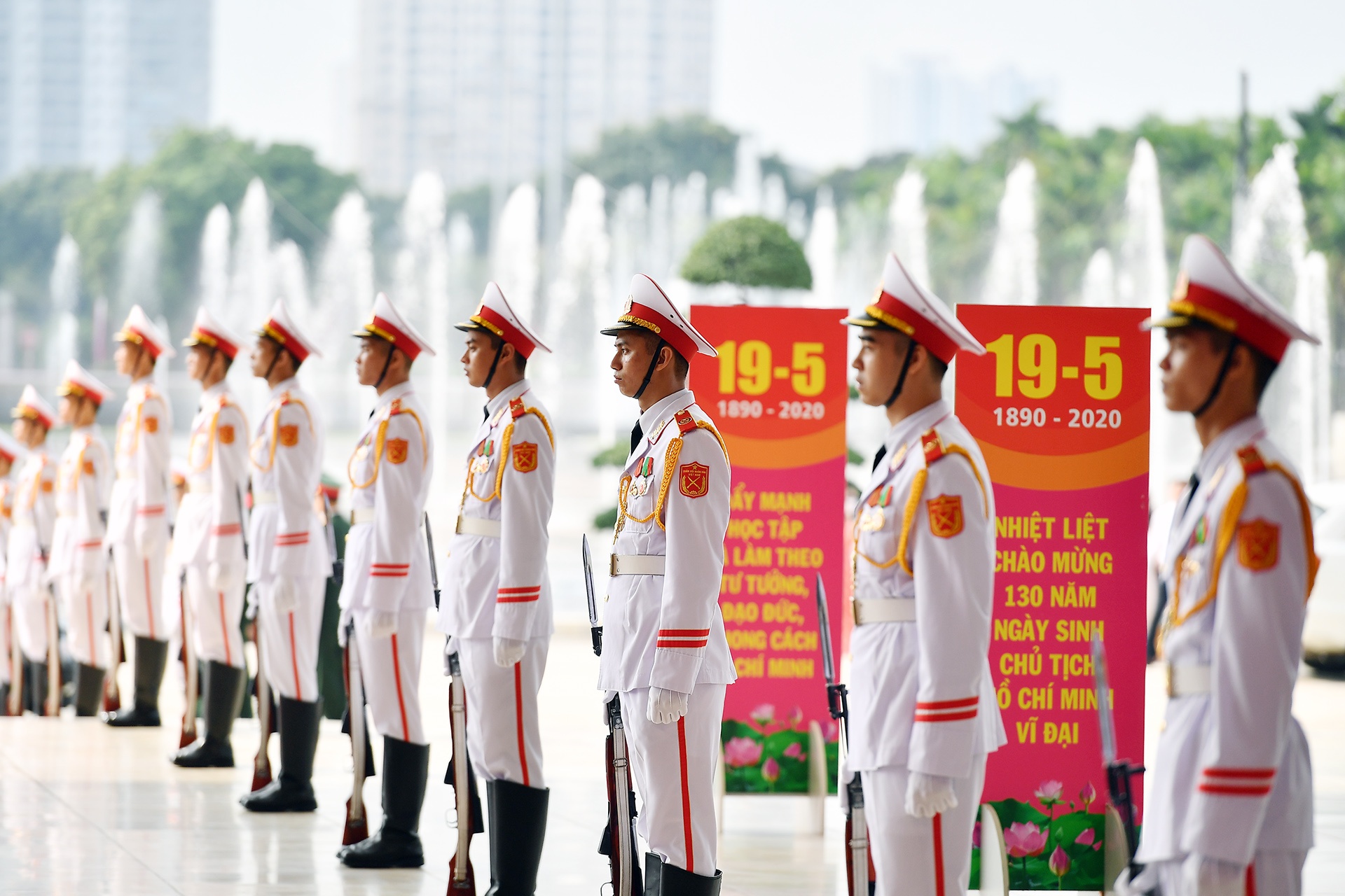 le ky niem 130 nam ngay sinh Chu tich Ho Chi Minh anh 2