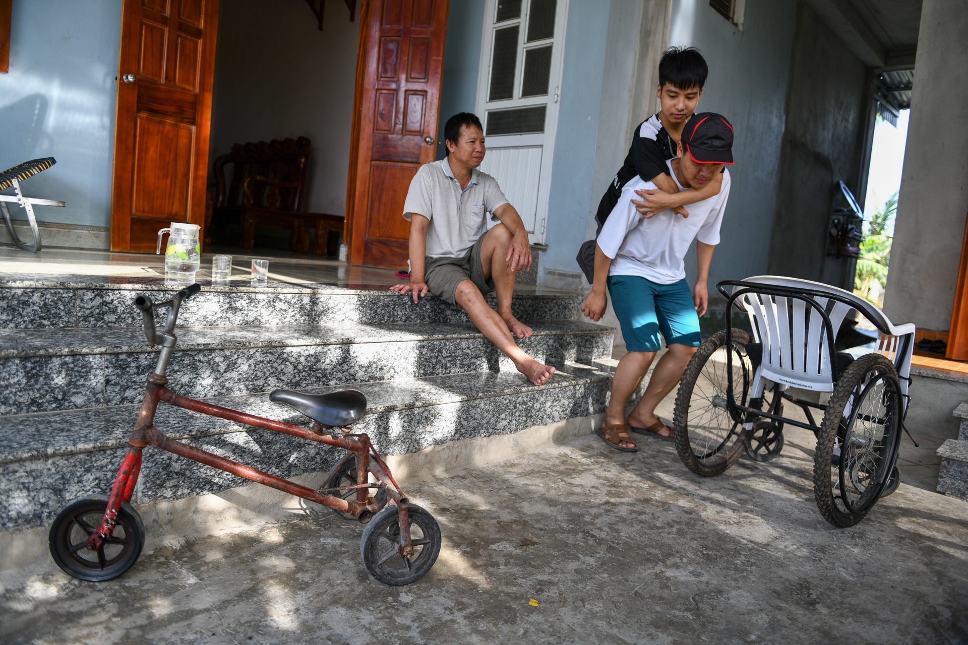 doi ban cong nhau di hoc 10 nam anh 3