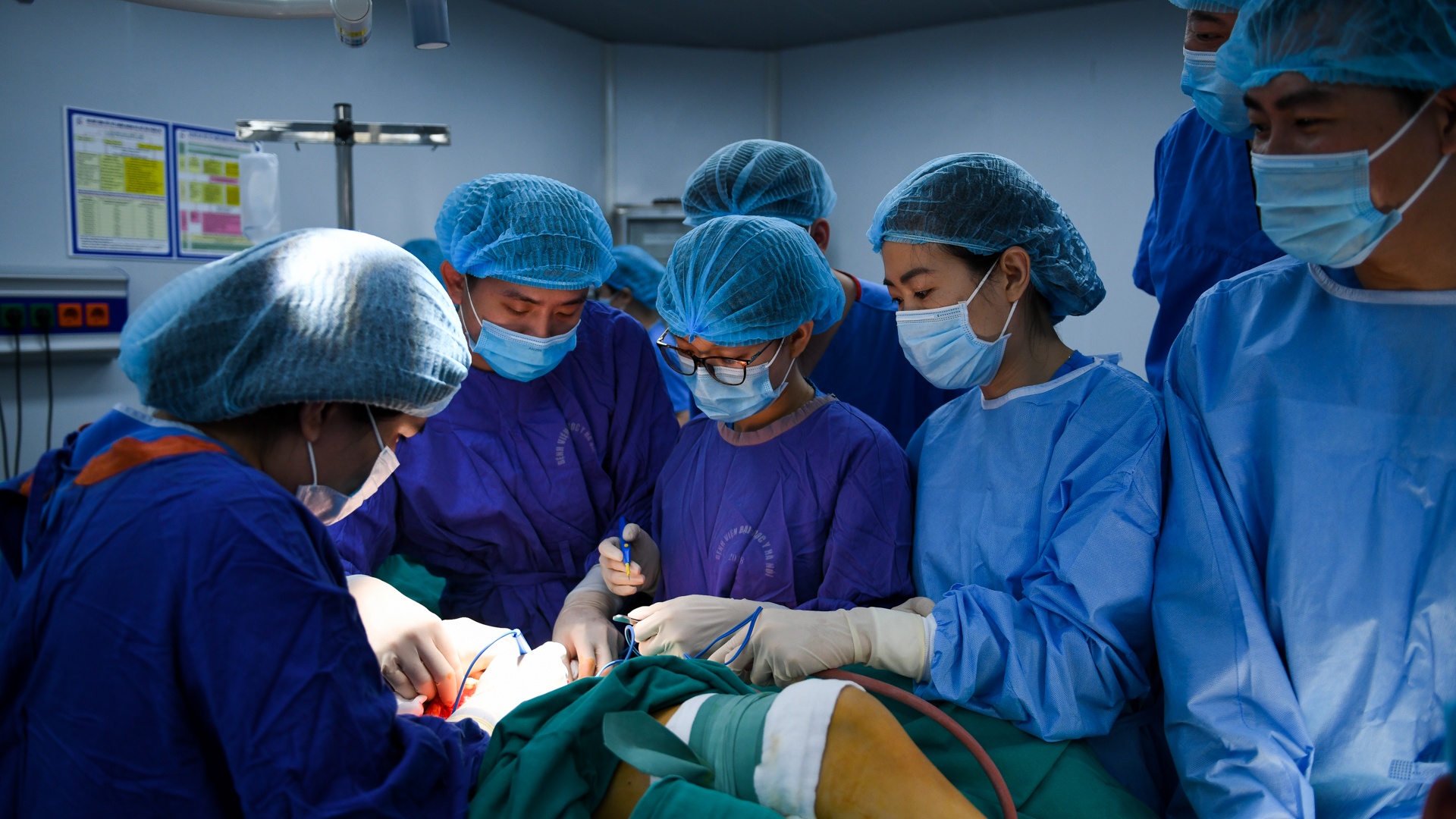 tạo hình thành bụng ảnh 9 tao hinh thanh bung anh 9