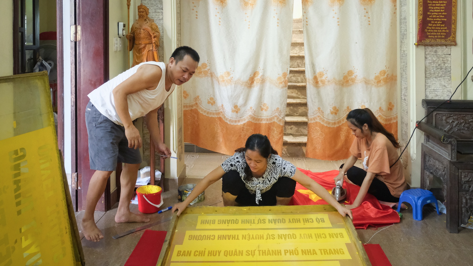 lang nghe theu co to quoc anh 2