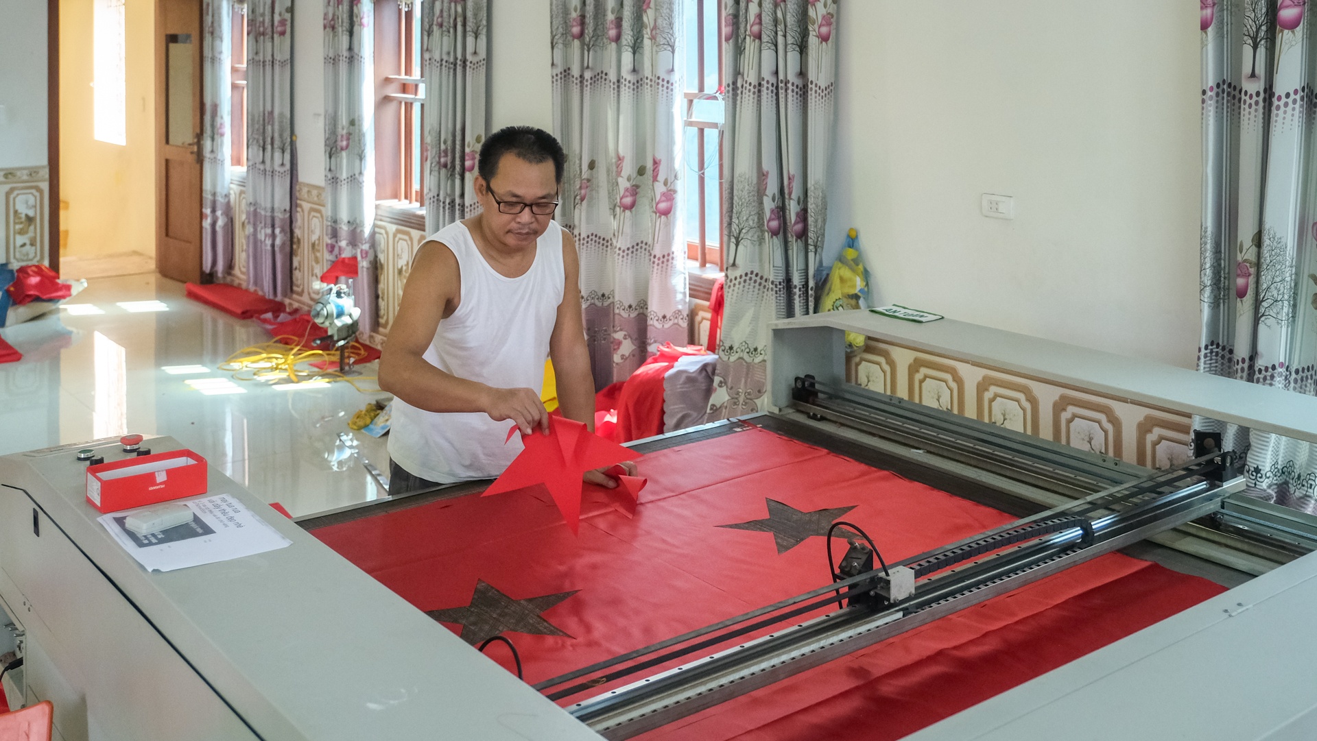 lang nghe theu co to quoc anh 5