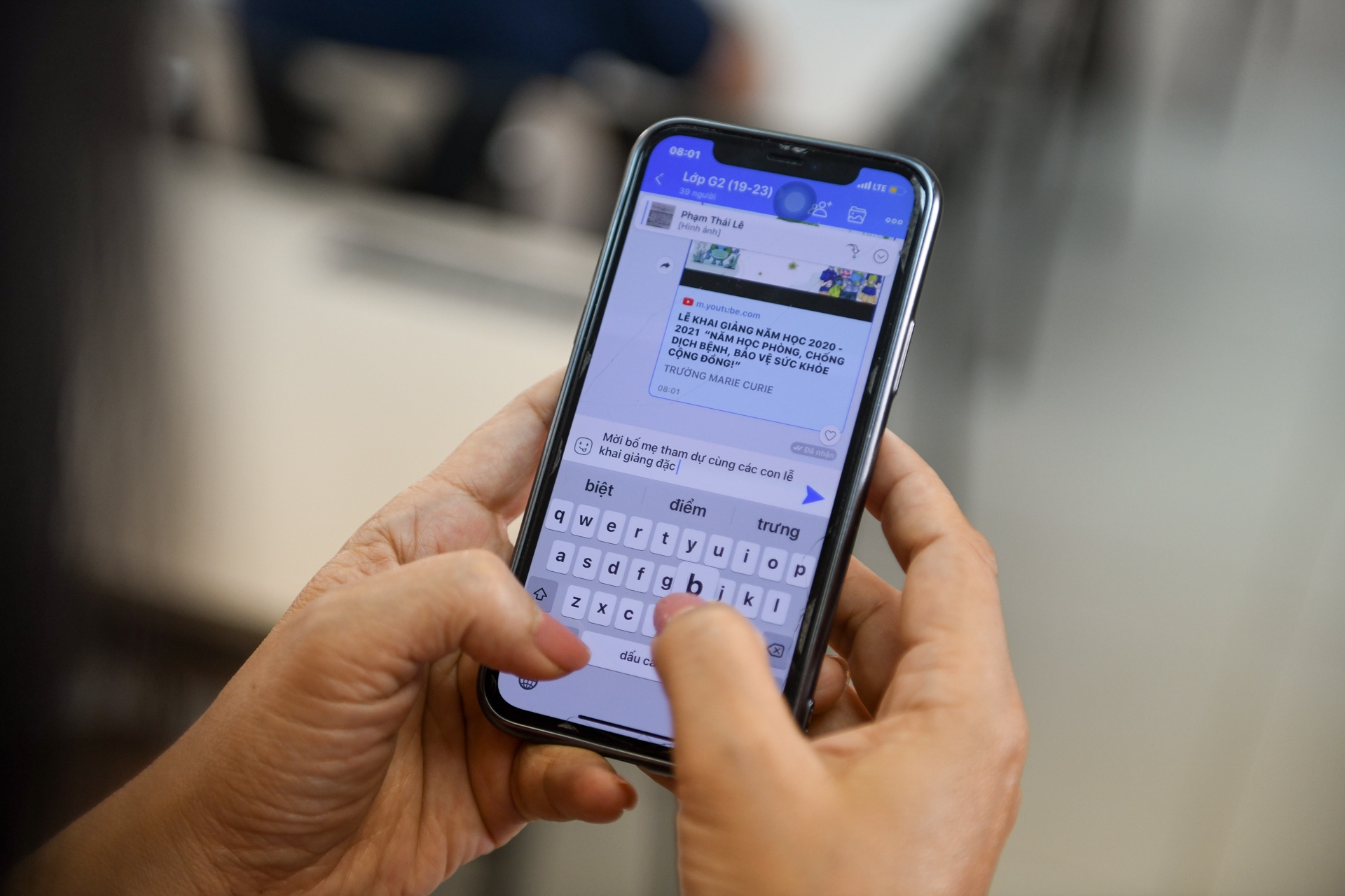 Mua khai giang dac biet o Ha Noi anh 24