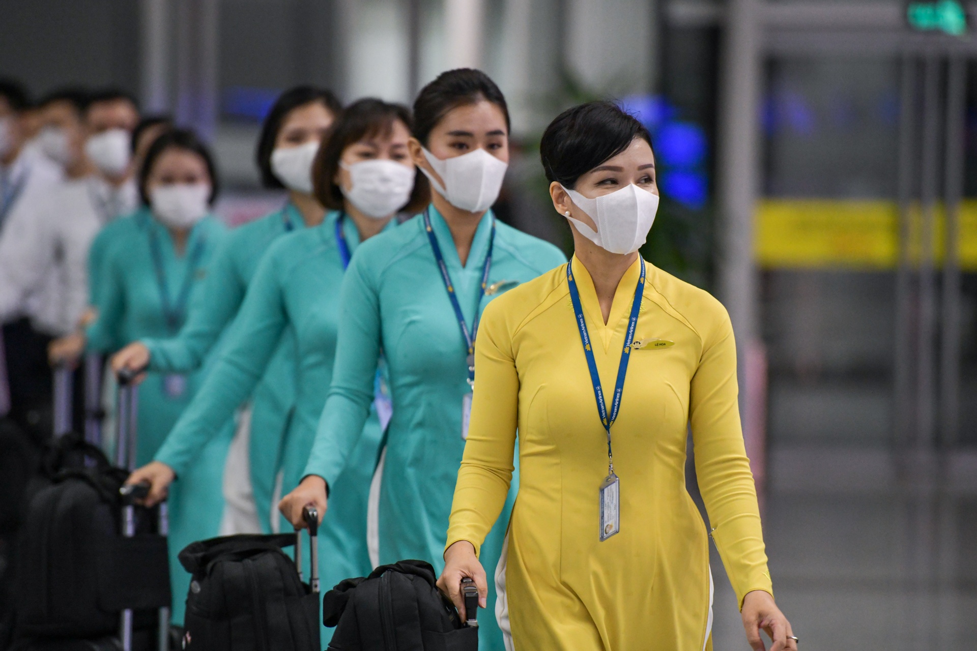 chuyen bay thuong mai quoc te dau tien sau Covid-19 anh 9