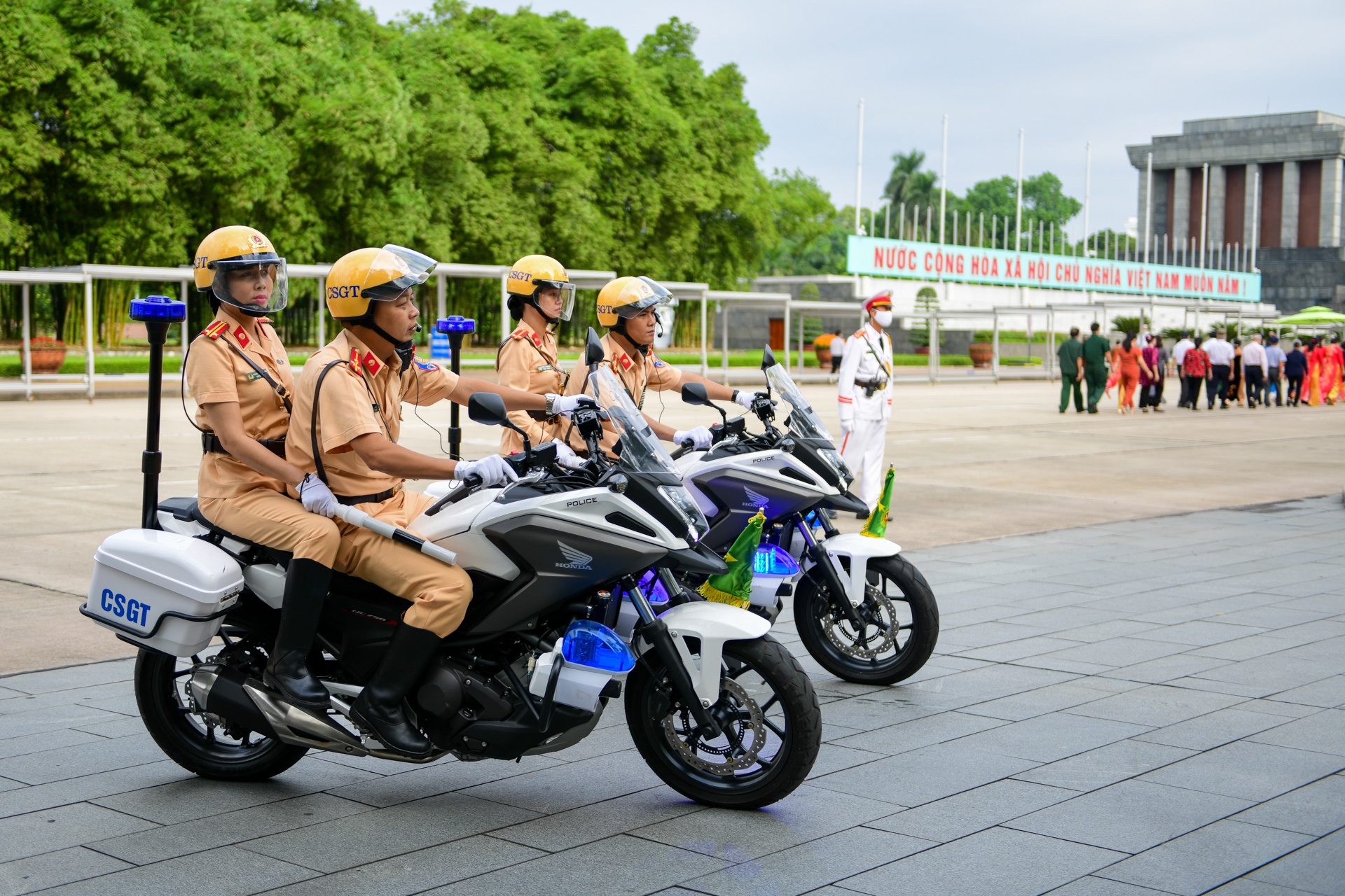 cảnh sát giao thông tập luyện bảo vệ đại hội đảng ảnh 28 canh sat giao thong tap luyen bao ve dai hoi dang anh 28