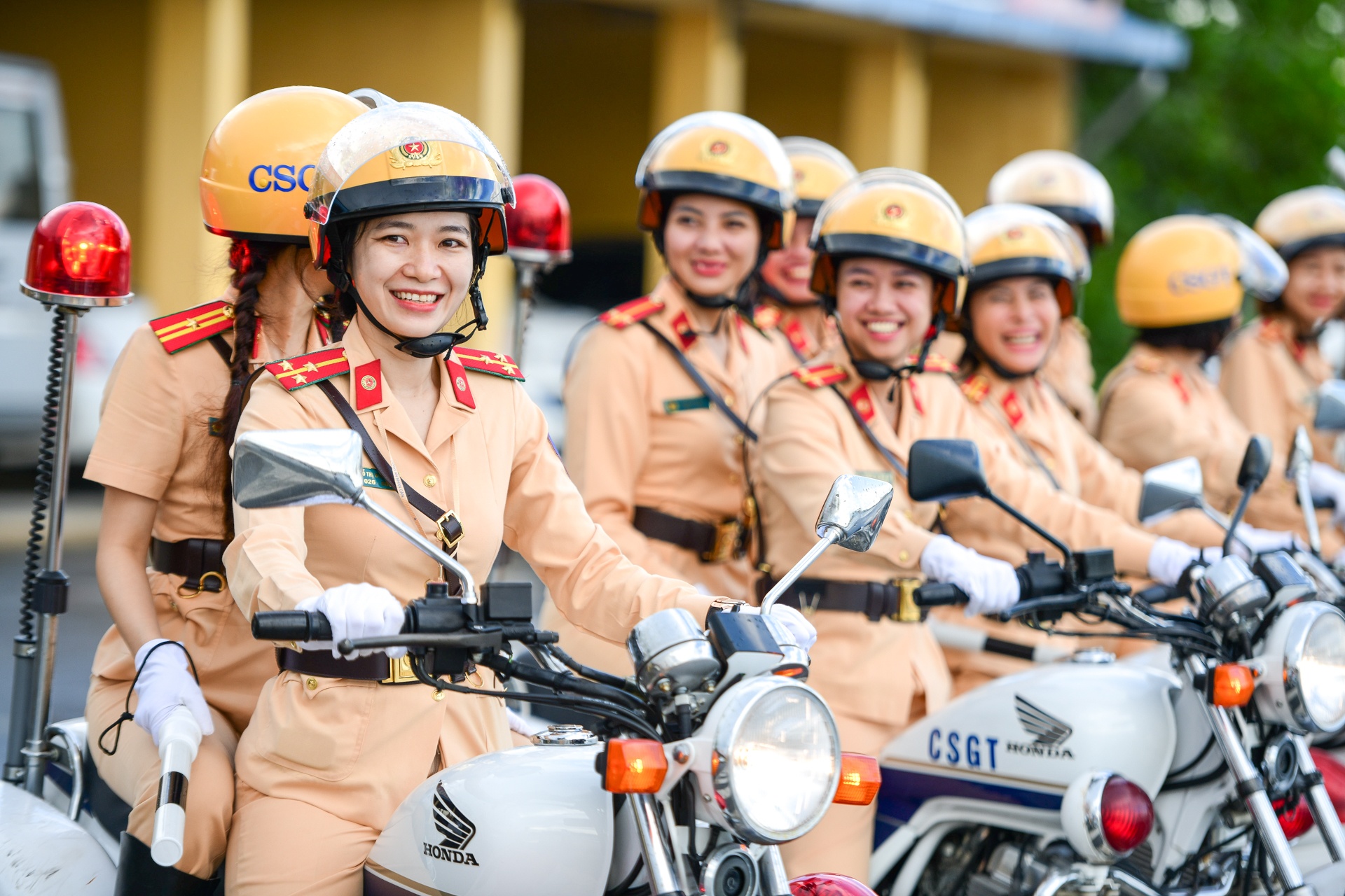 cảnh sát giao thông tập luyện bảo vệ đại hội đảng ảnh 3 canh sat giao thong tap luyen bao ve dai hoi dang anh 3