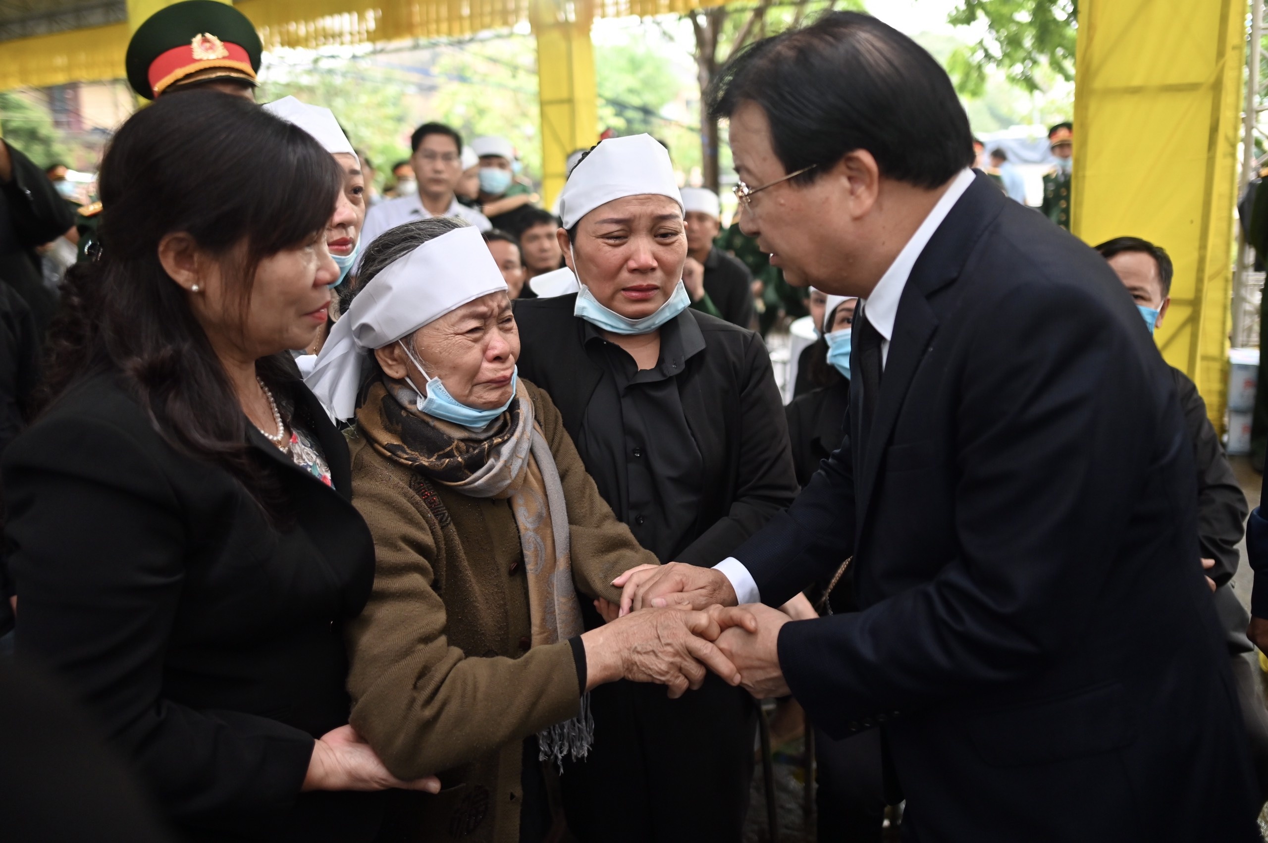 le vieng can bo,  chien si hy sinh o Rao Trang anh 4