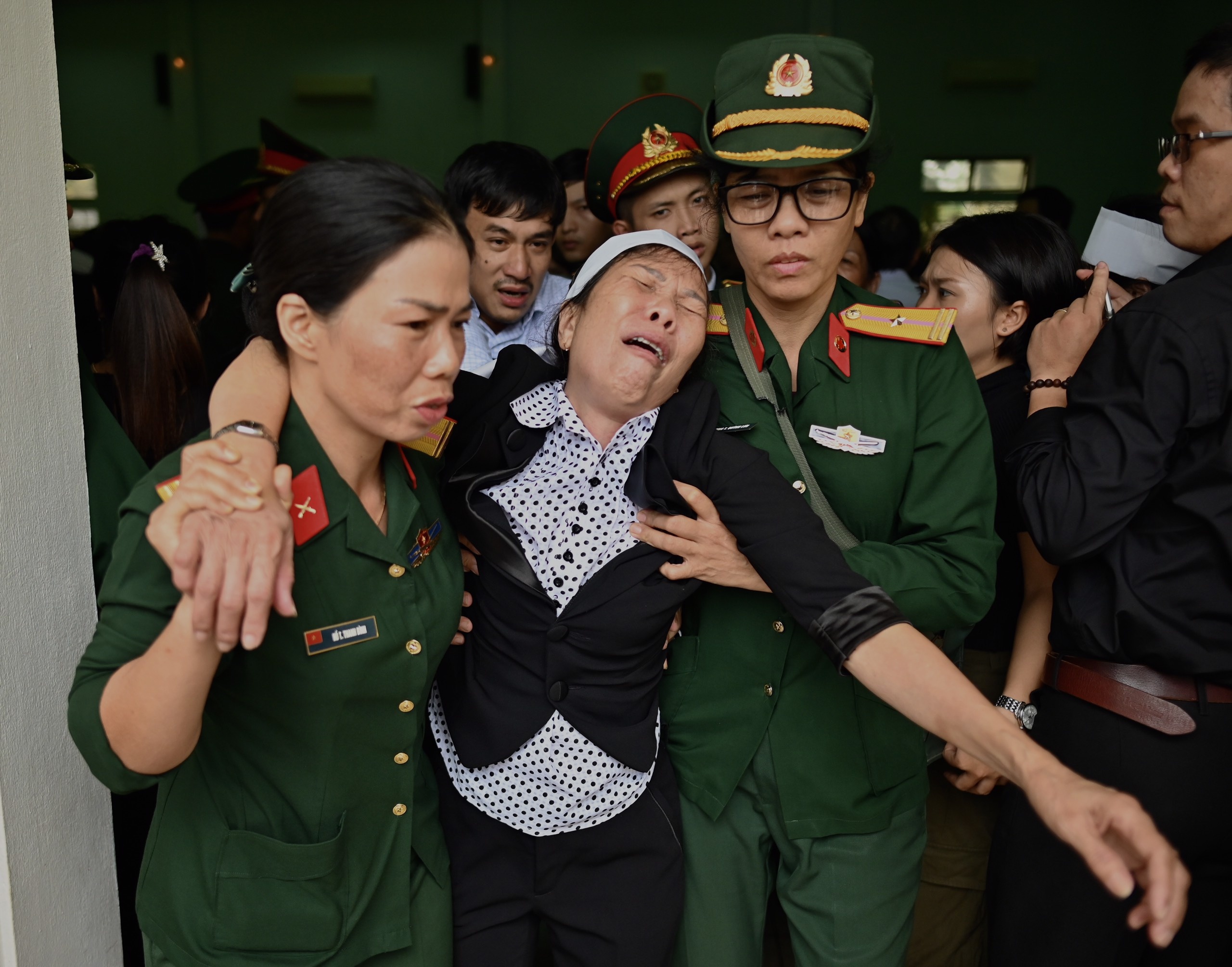 le vieng can bo,  chien si hy sinh o Rao Trang anh 10