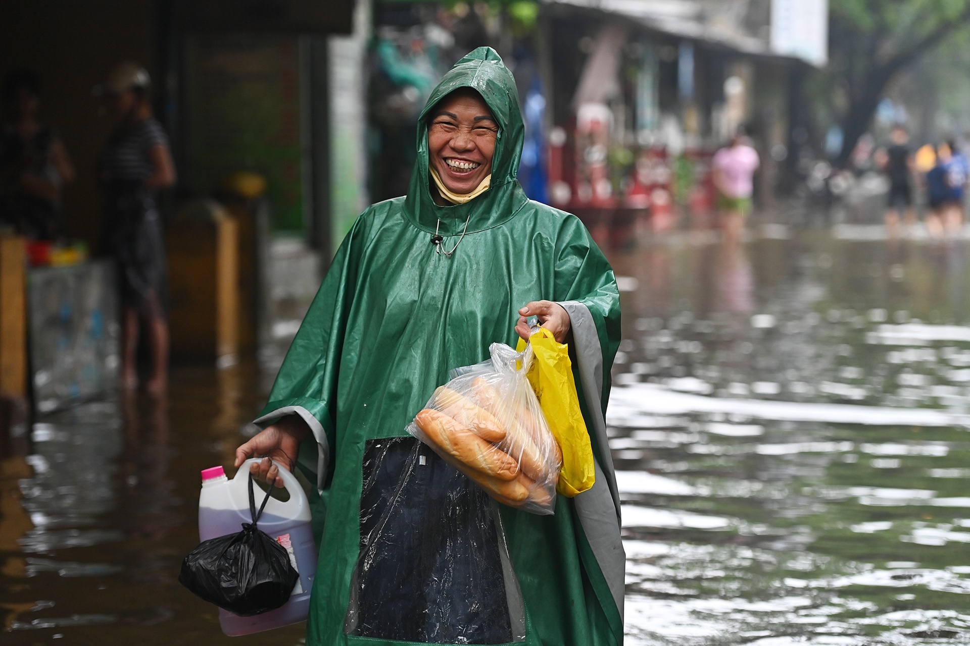 Mien Trung nhung ngay lu lich su hinh anh