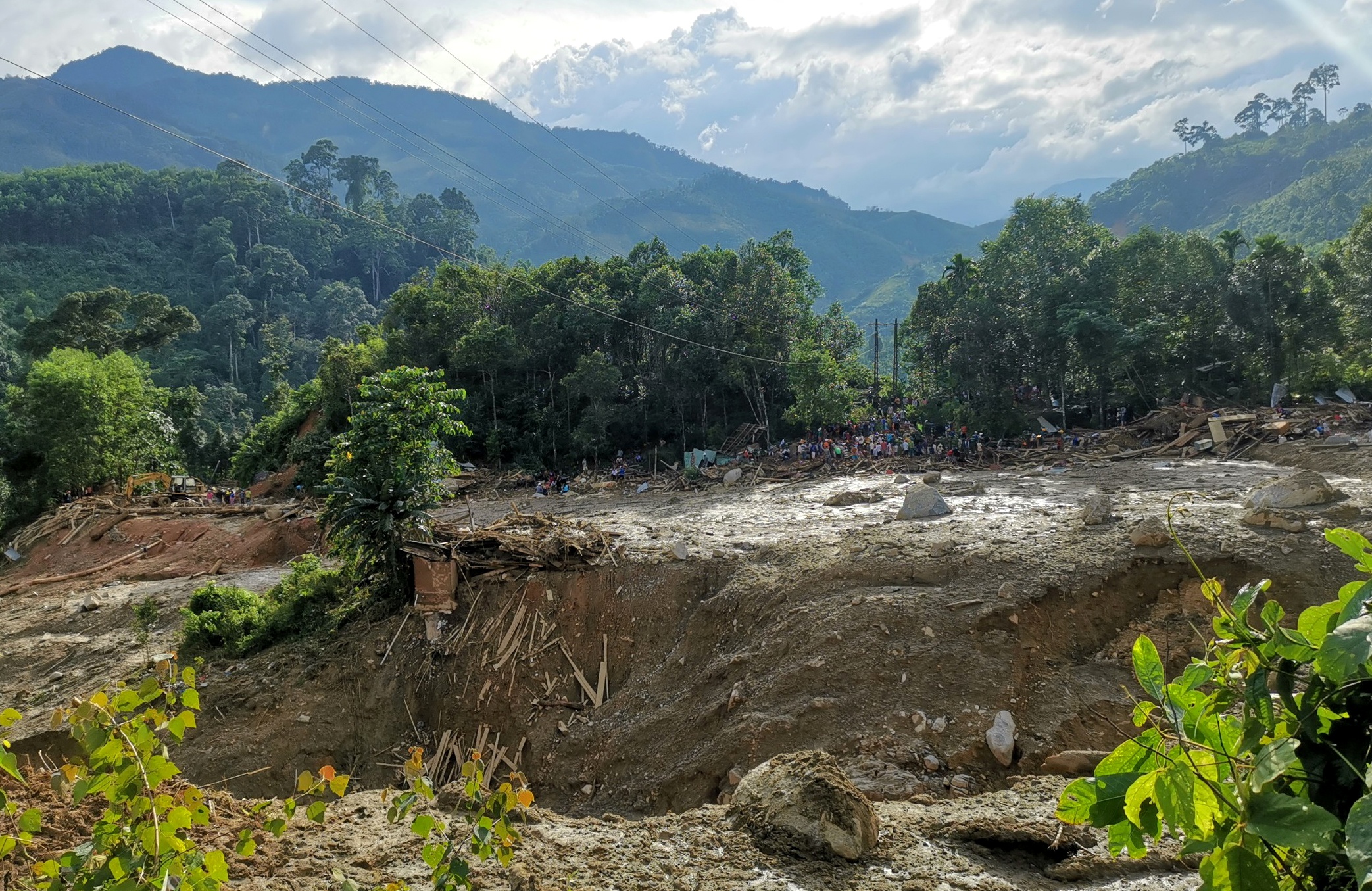 cuu ho o Nam Tra My anh 1