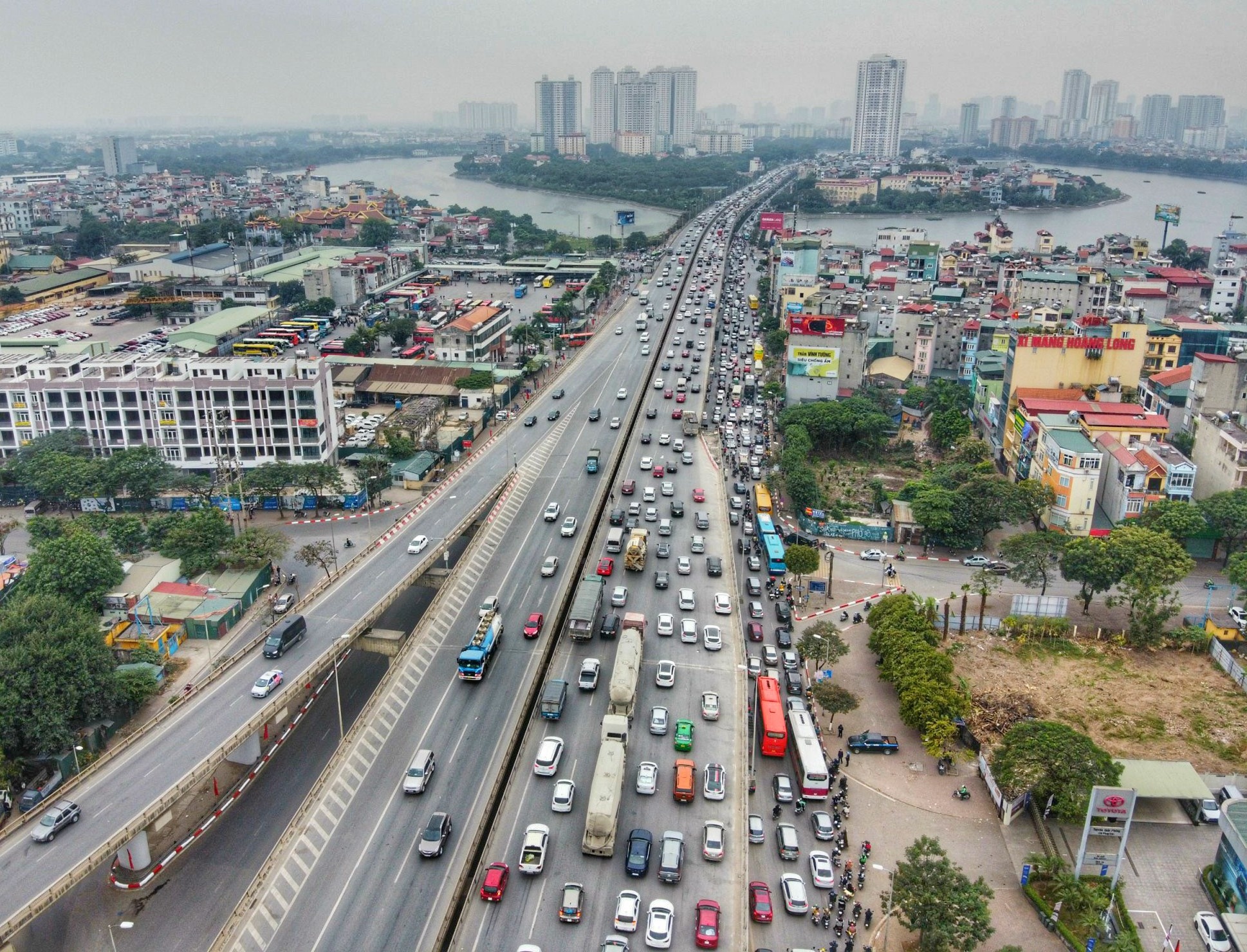 un tac keo dai cua ngo Ha Noi anh 4