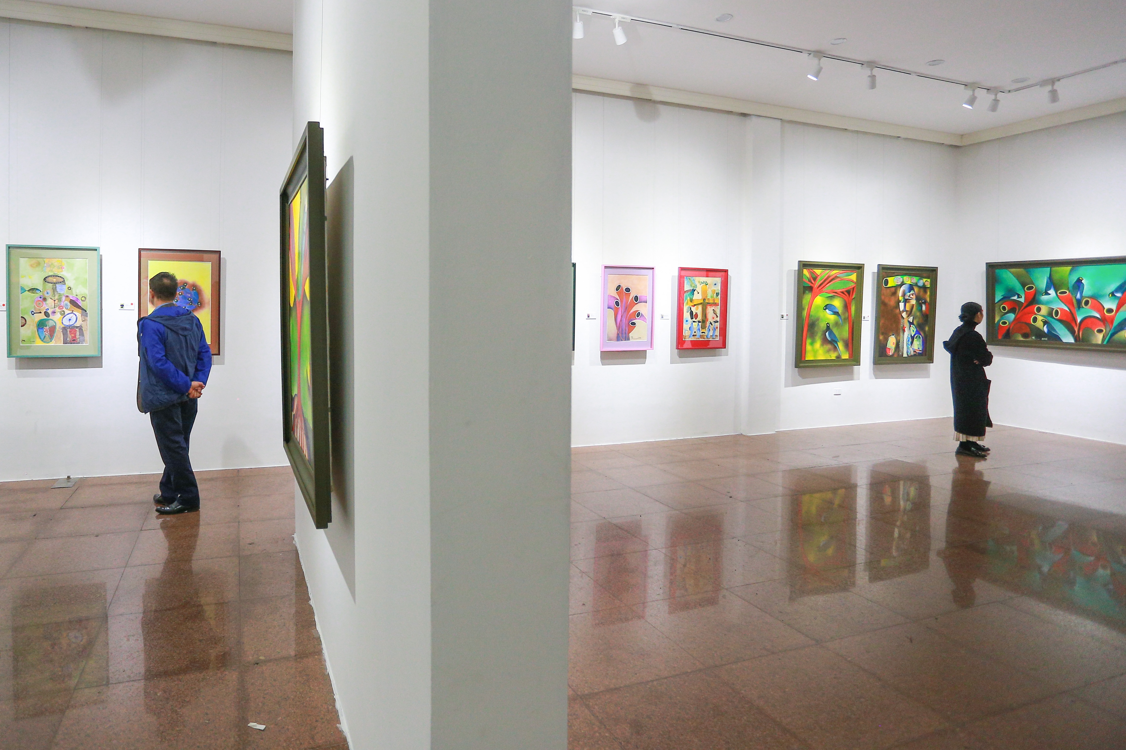 trien lam dau tien cua Nguyen Quang Thieu anh 12