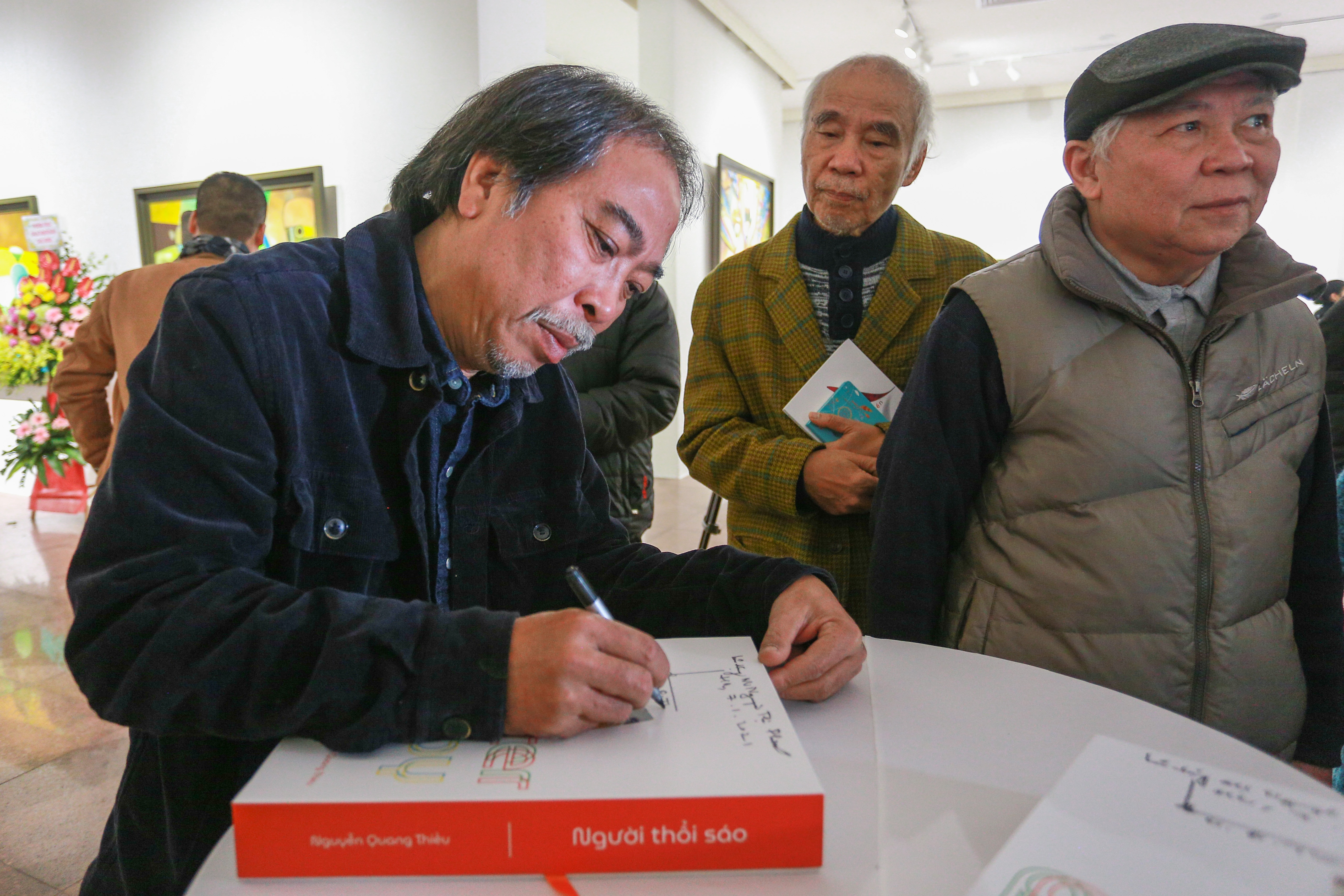 trien lam dau tien cua Nguyen Quang Thieu anh 3