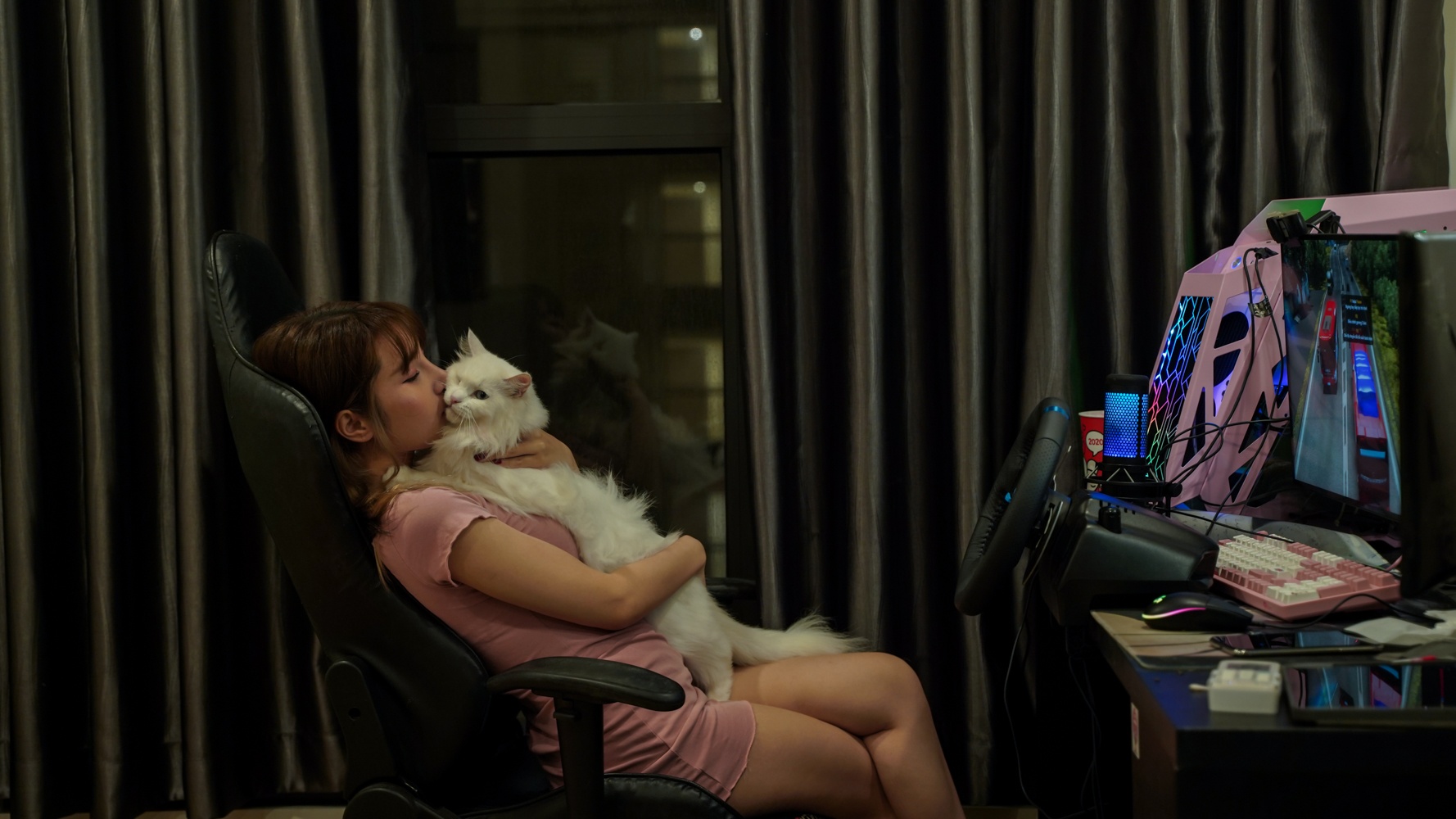 nu streamer lai xe ao anh 20