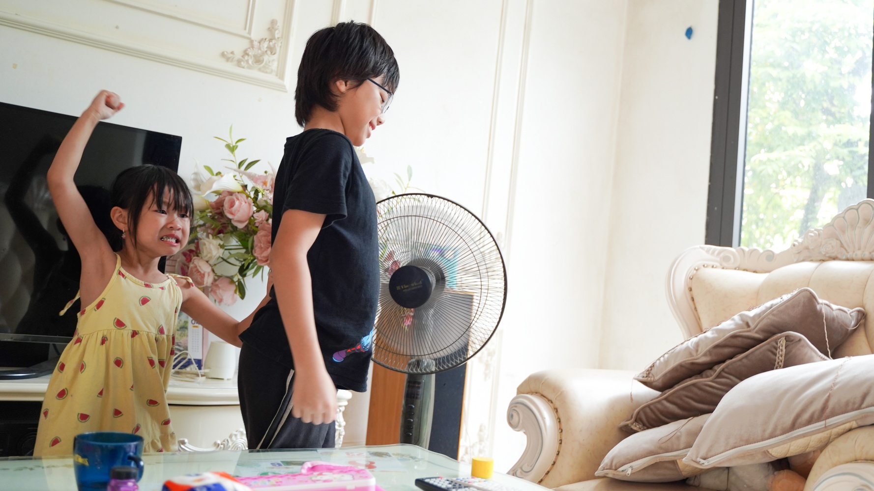 Bo trong 4 con trong ngay dich anh 12