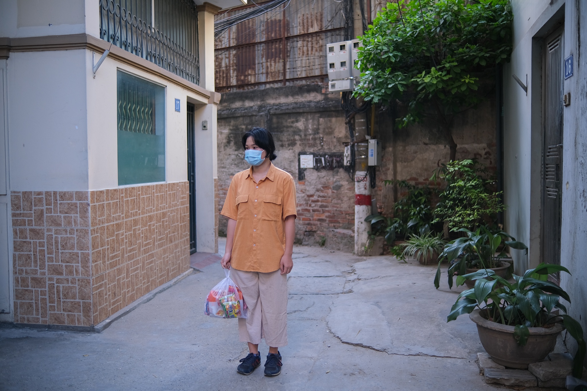 lam gi mua covid anh 6