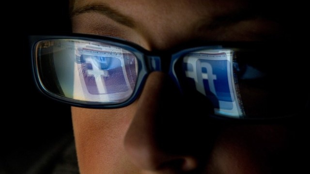 Facebook muon ghi lai toan bo cuoc doi nguoi dung hinh anh