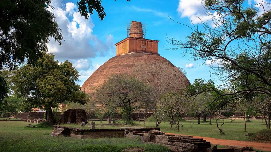 Nhung ngoi den lon nhat the gioi anh 5