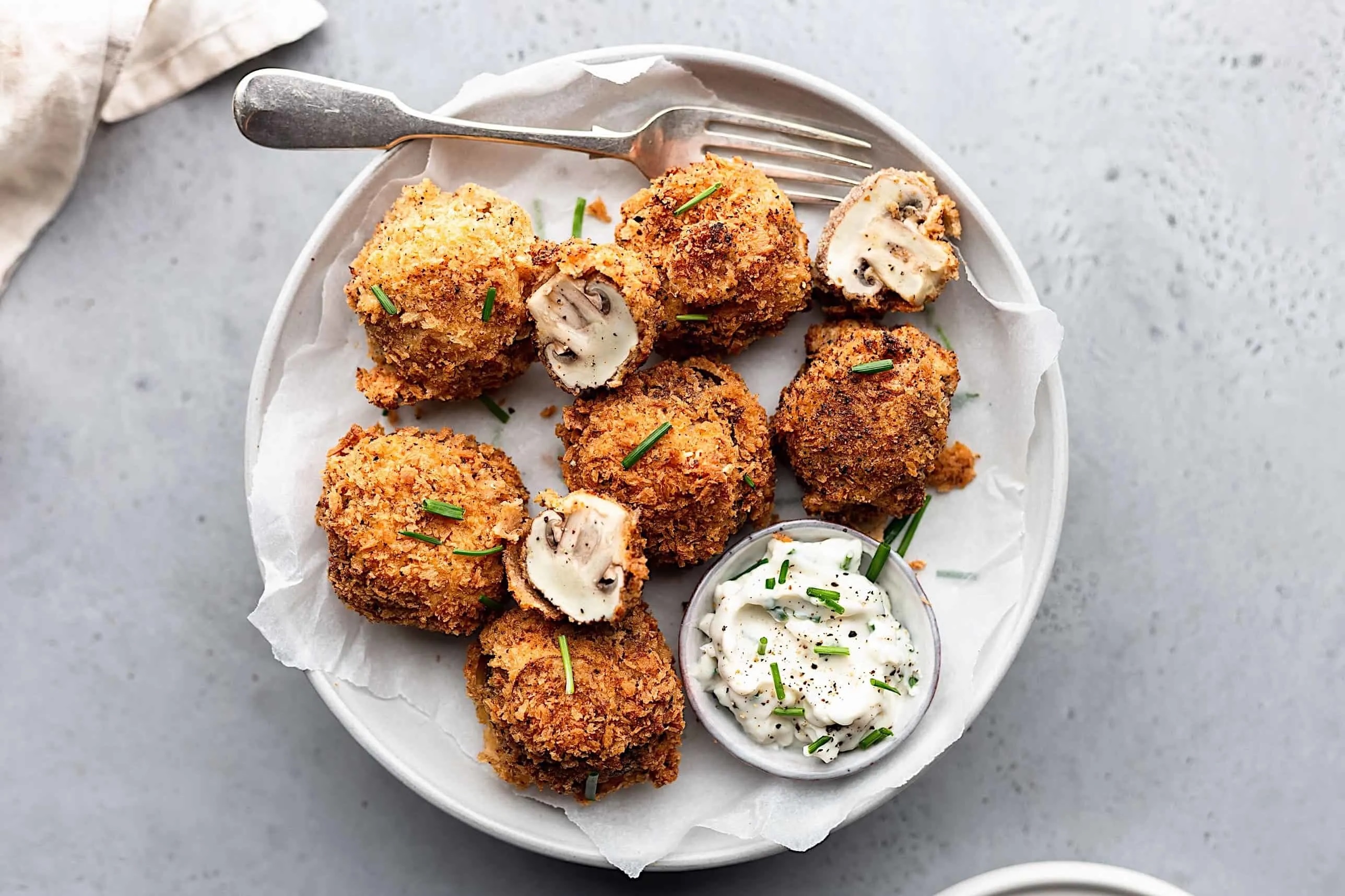 5 mon snack don gian voi noi chien khong dau hinh anh