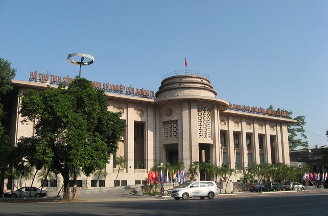 Sua Thong tu 36, NHNN 'noi' doi tuong duoc vay ngoai te hinh anh