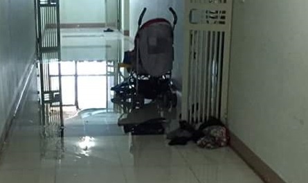 Ngap o tang cao chung cu ong Than, thang may ngung hoat dong hinh anh