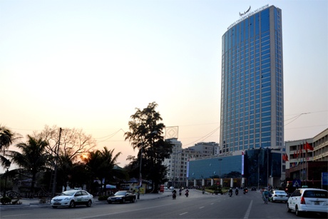 Thanh tra moi truong khach san cua 'dai gia dieu cay' hinh anh