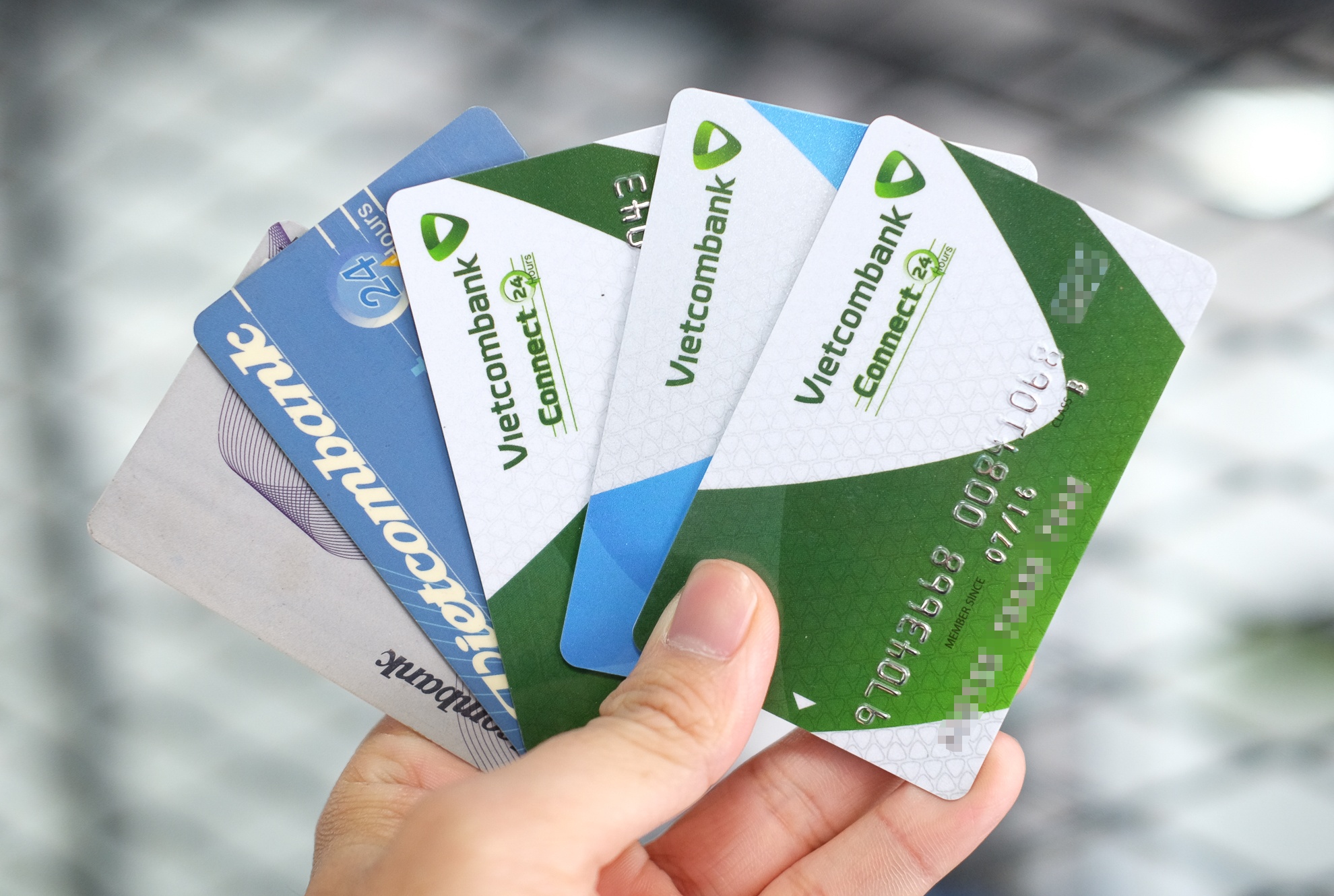 500 trieu dong cua khach hang bay khoi the ATM Vietcombank hinh anh
