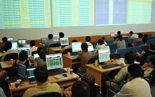 Dang sau con so von ngoai ky luc vao chung khoan Viet hinh anh