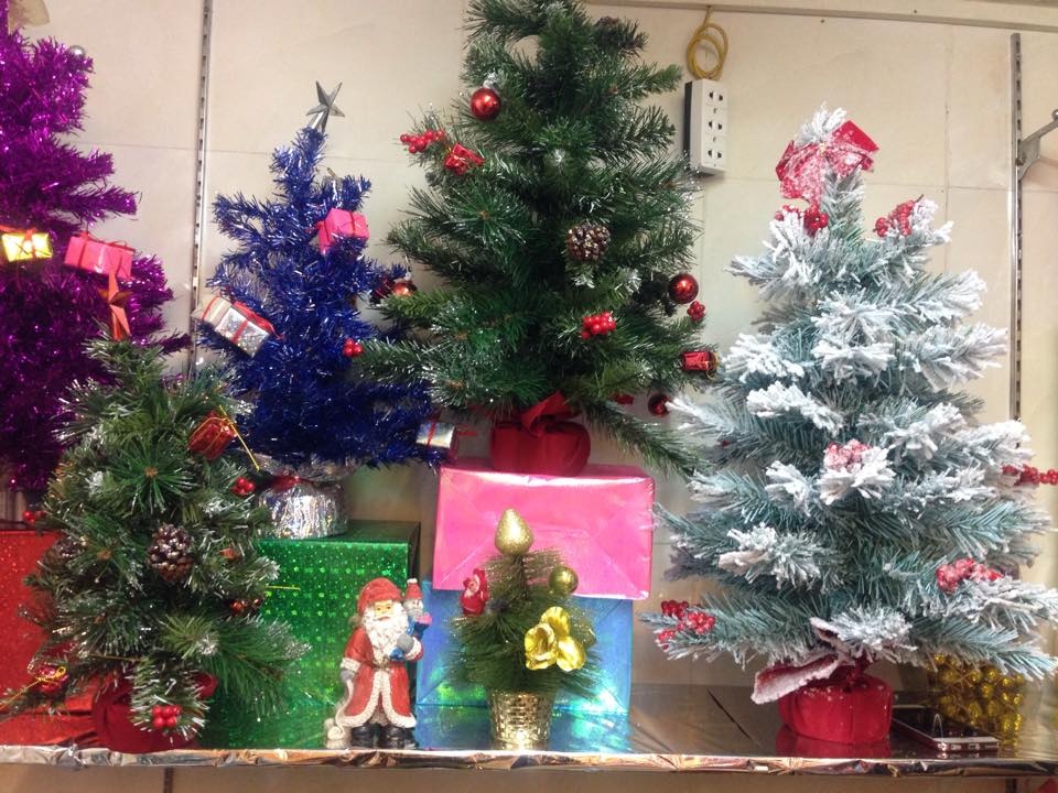 Do trang tri Noel xuat xu Thai Lan tran vao thi truong Viet hinh anh