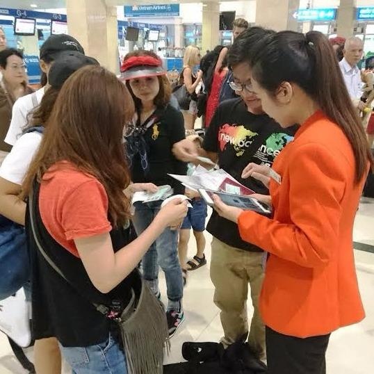 Den luot khach di may bay Jestar khong can xep hang check-in hinh anh