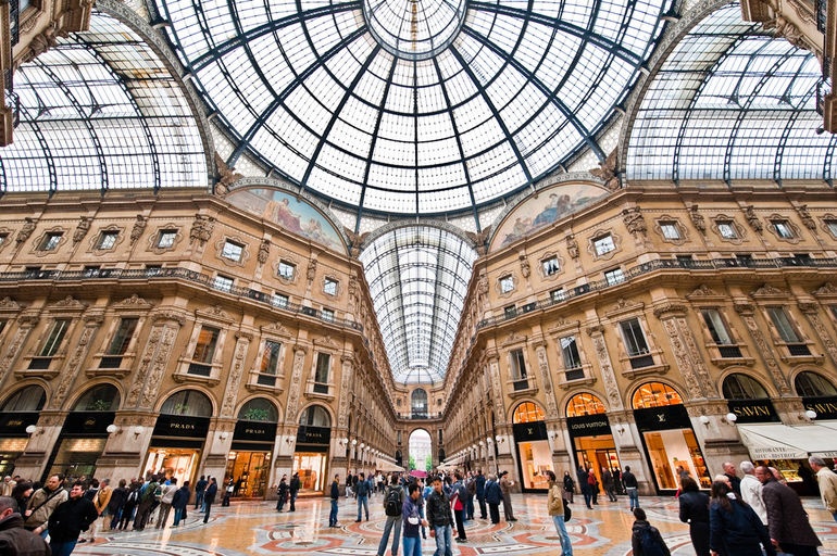 Milan có những cửa hiệu thời trang lớn và sang trọng nhất thế giới.