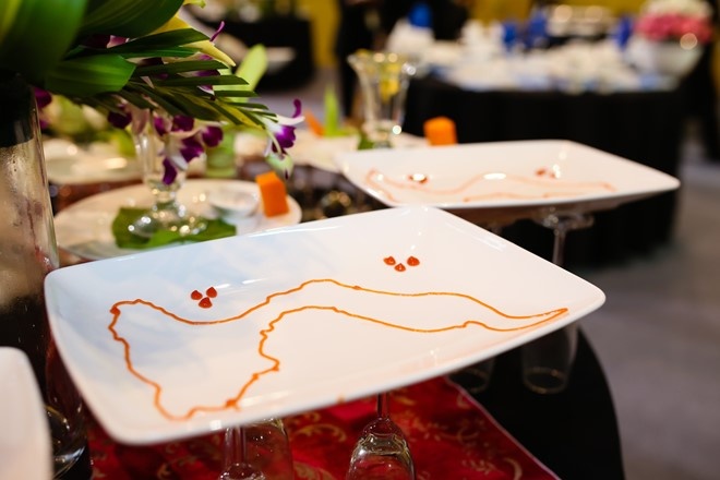 Ban do Viet Nam xuat hien trong mon an tai Chiec thia vang hinh anh