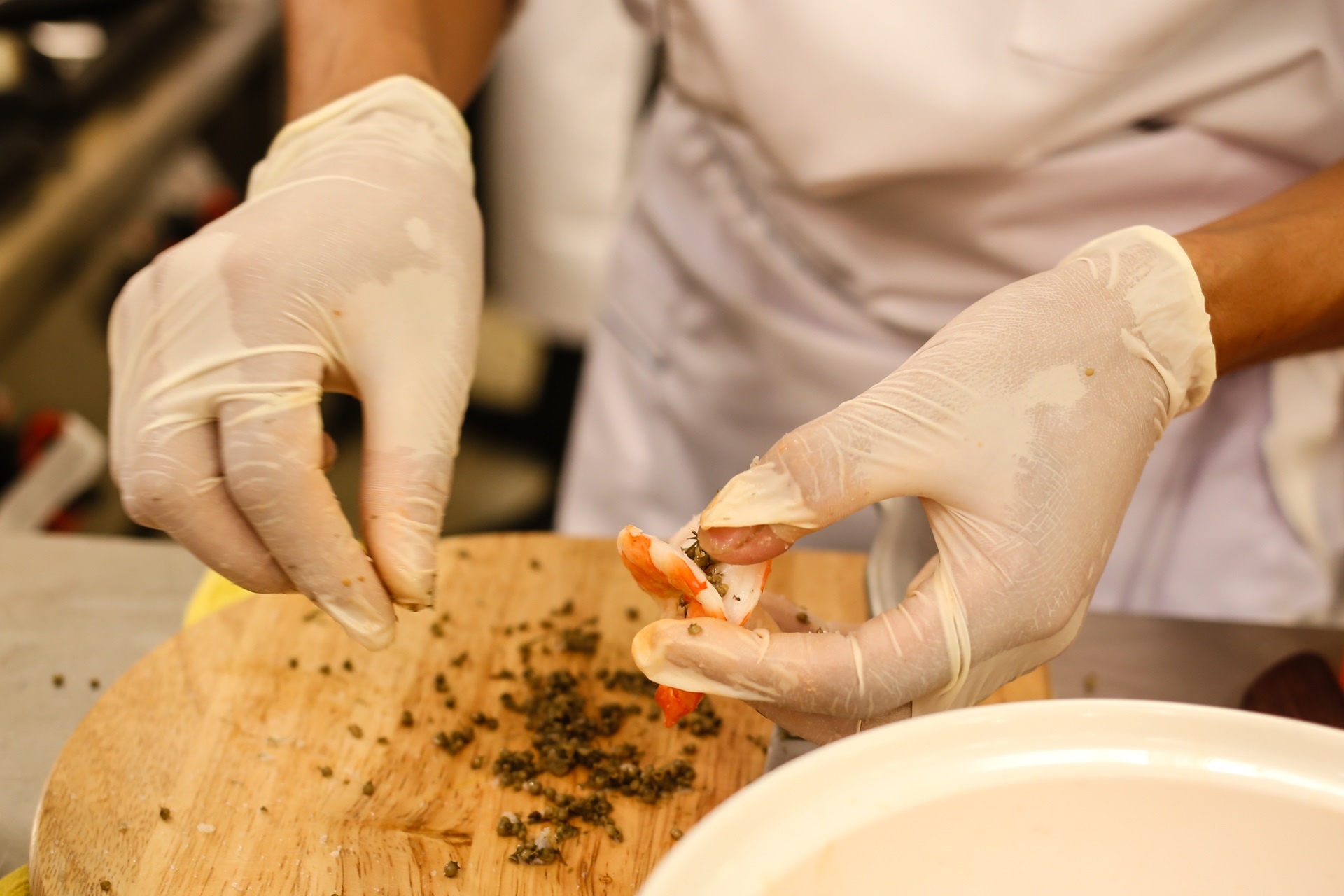 Doi thi Tokyo Dining Cafe hoan thien thuc don du thi hinh anh