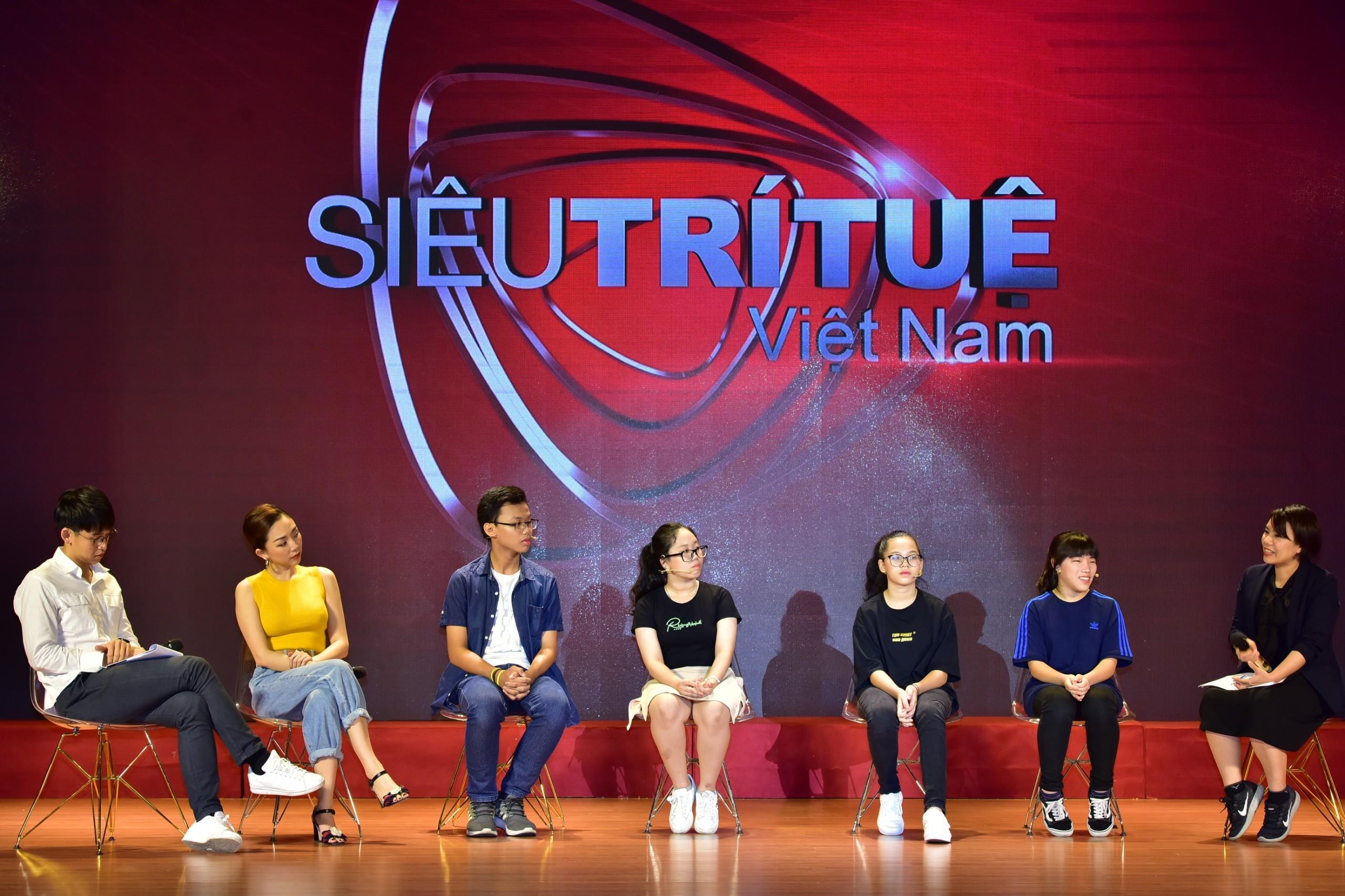 Cac sieu tri tue Viet Nam va quoc te chia se bi quyet ren tri nho hinh anh