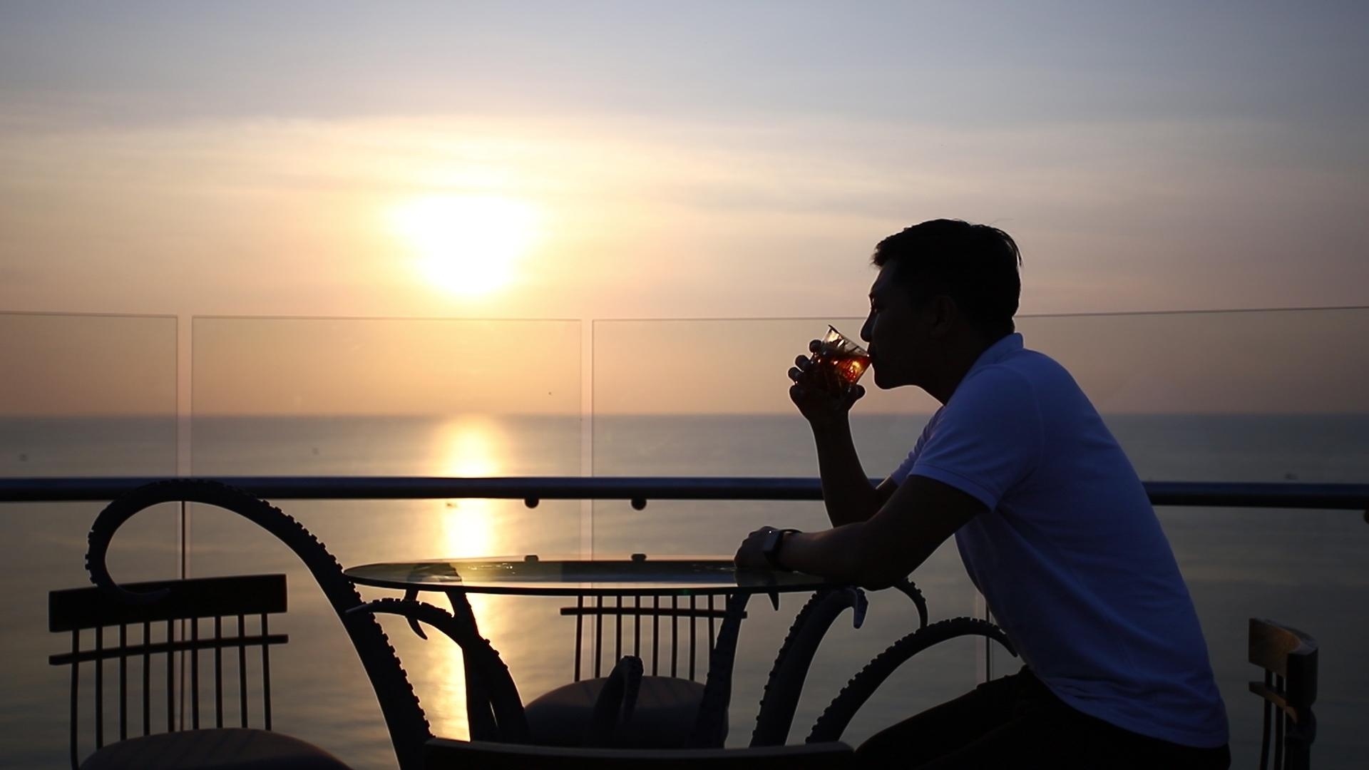 Ngam hoang hon, trai nghiem to hop du lich nghi duong Phu Quoc Marina hinh anh