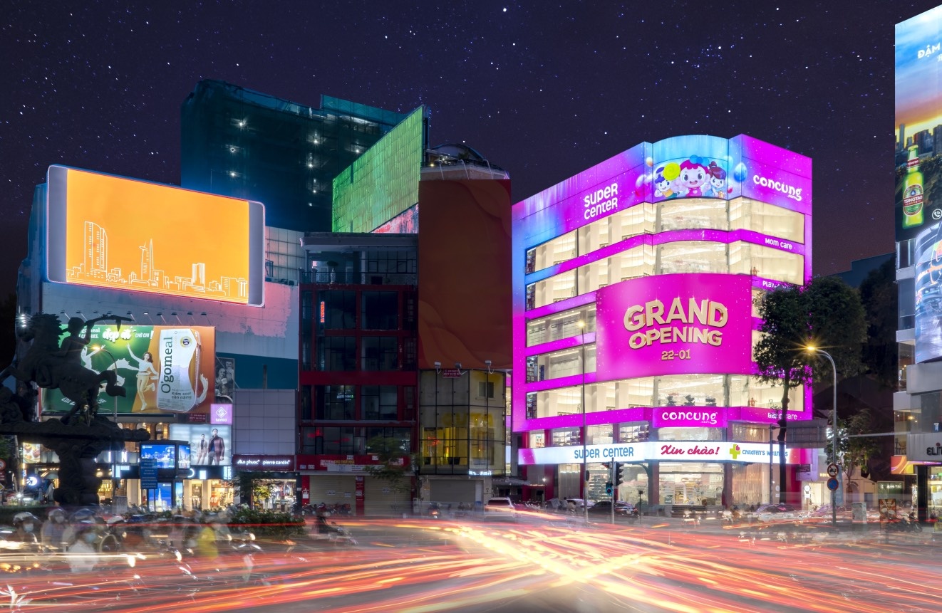 Con Cung sap khai truong Super Center dau tien tai TP.HCM hinh anh