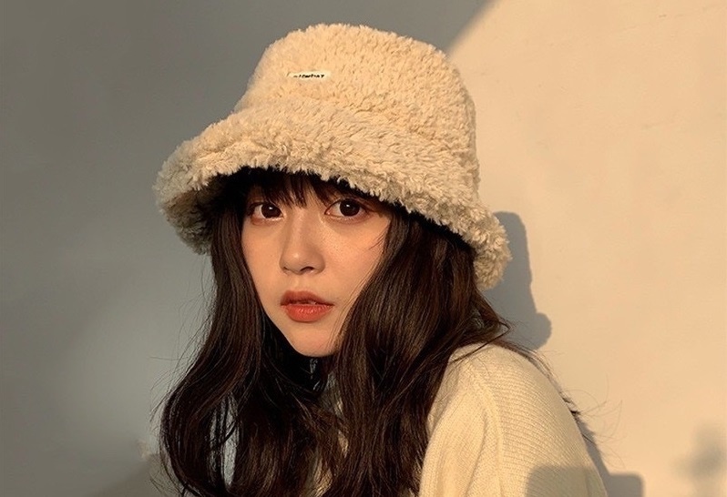 Loat phu kien hop xu huong giup phai dep lam moi outfit don Tet hinh anh