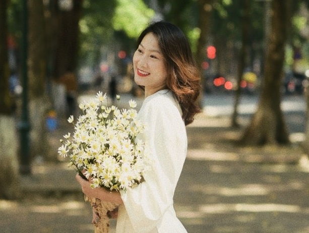 Goi y 5 outfit chup cuc hoa mi tai pho co hinh anh